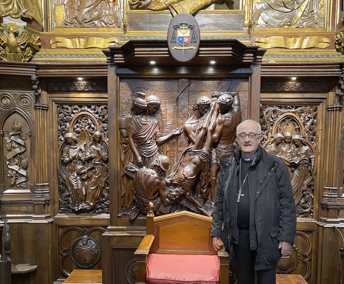 La Catedral ja llueix l'escut del nou bisbe de Terrassa