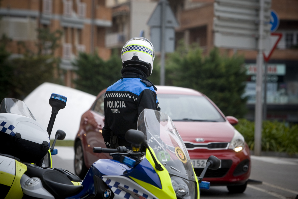 Sense carnet i ebri al volant a Terrassa