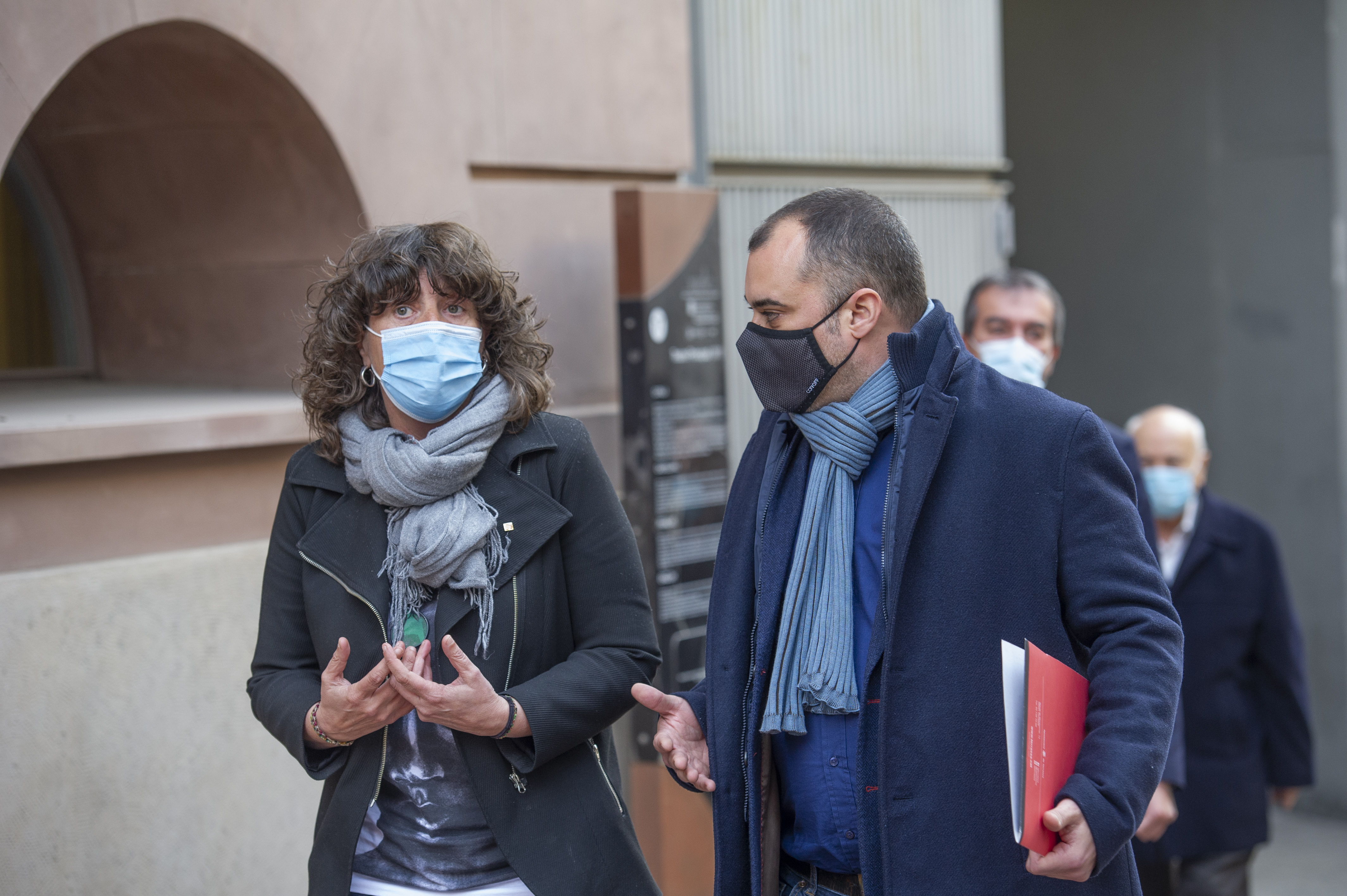 El 2023 trontolla com a data d'implantació de les zones de baixes emissions