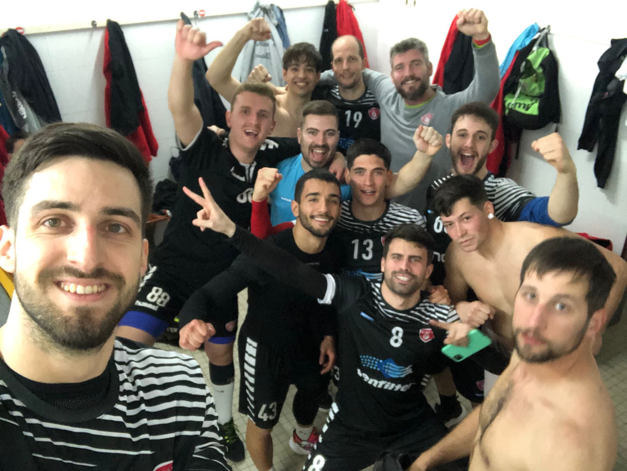 Valuós triomf de l'Handbol Terrassa per 26-27 a Banyoles en partit ajornat