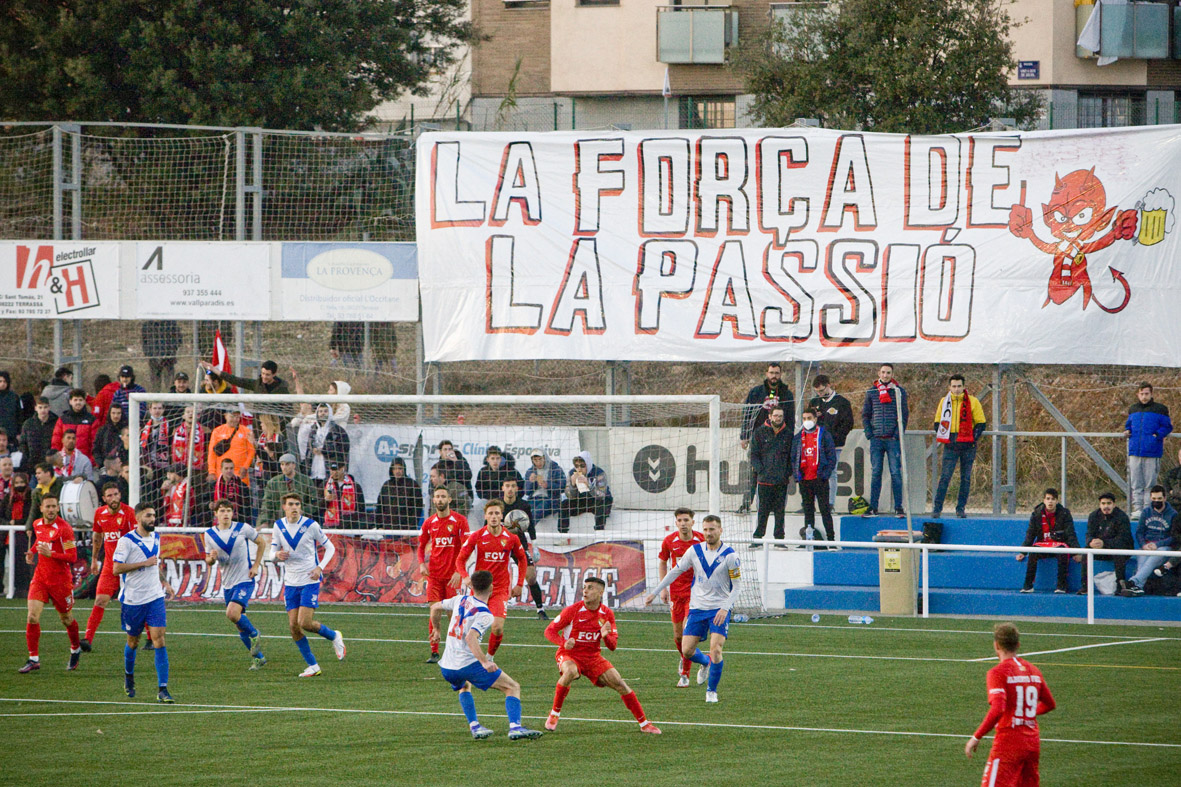 FOTOS | El Terrassa FC goleja l'Europa