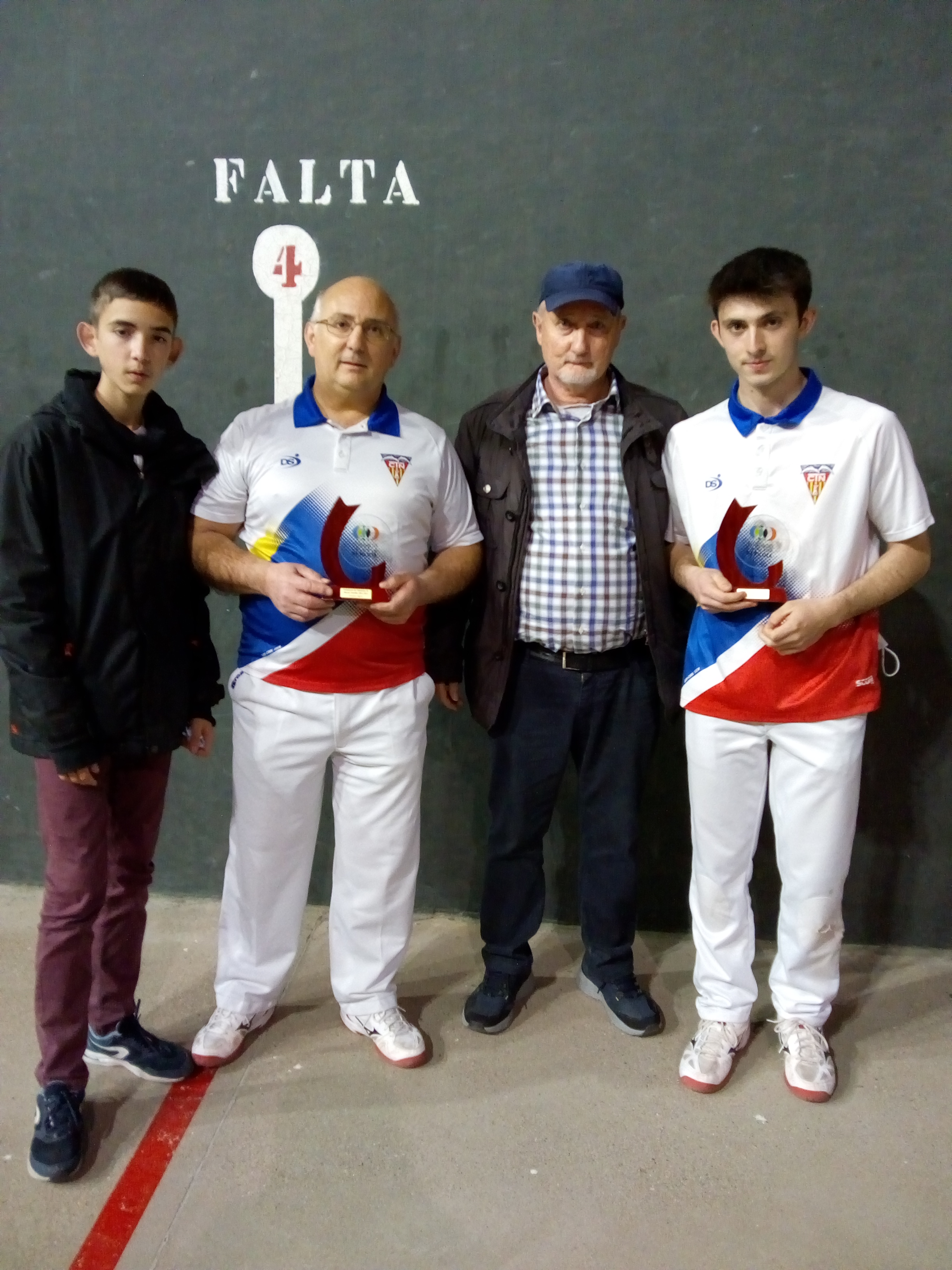 El CN Terrassa, campió de Catalunya de pilota a mà per parelles de Segona