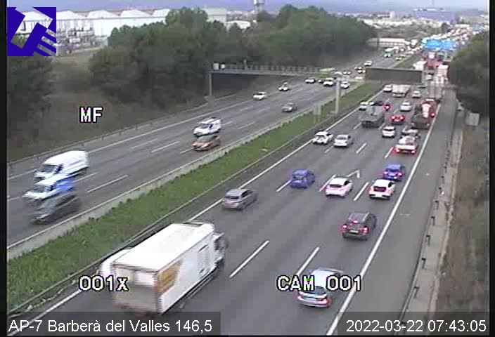 Circulació intensa a la C-58, la B-30 i l'AP-7