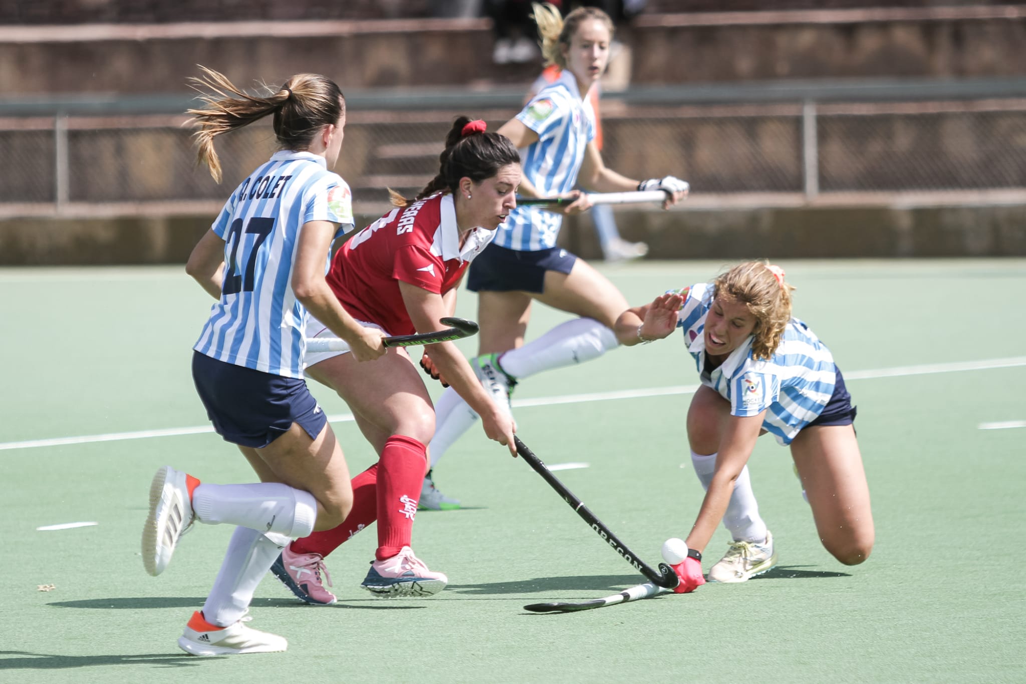 El Club Egara tanca la lliga golejant el CD Terrassa al derbi