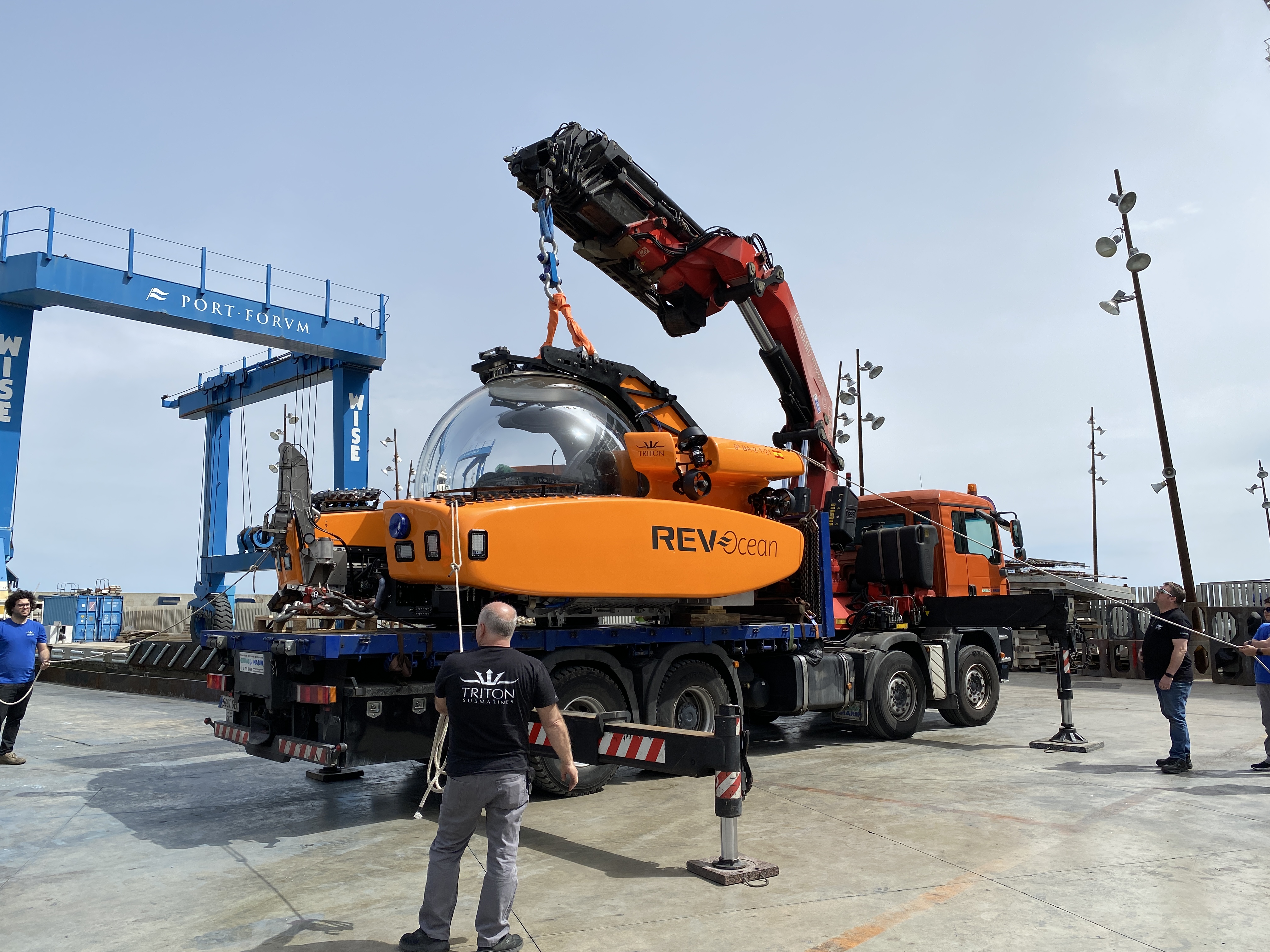 El primer submarí científic que pot baixar a 2.300 metres, assemblat a Sant Cugat