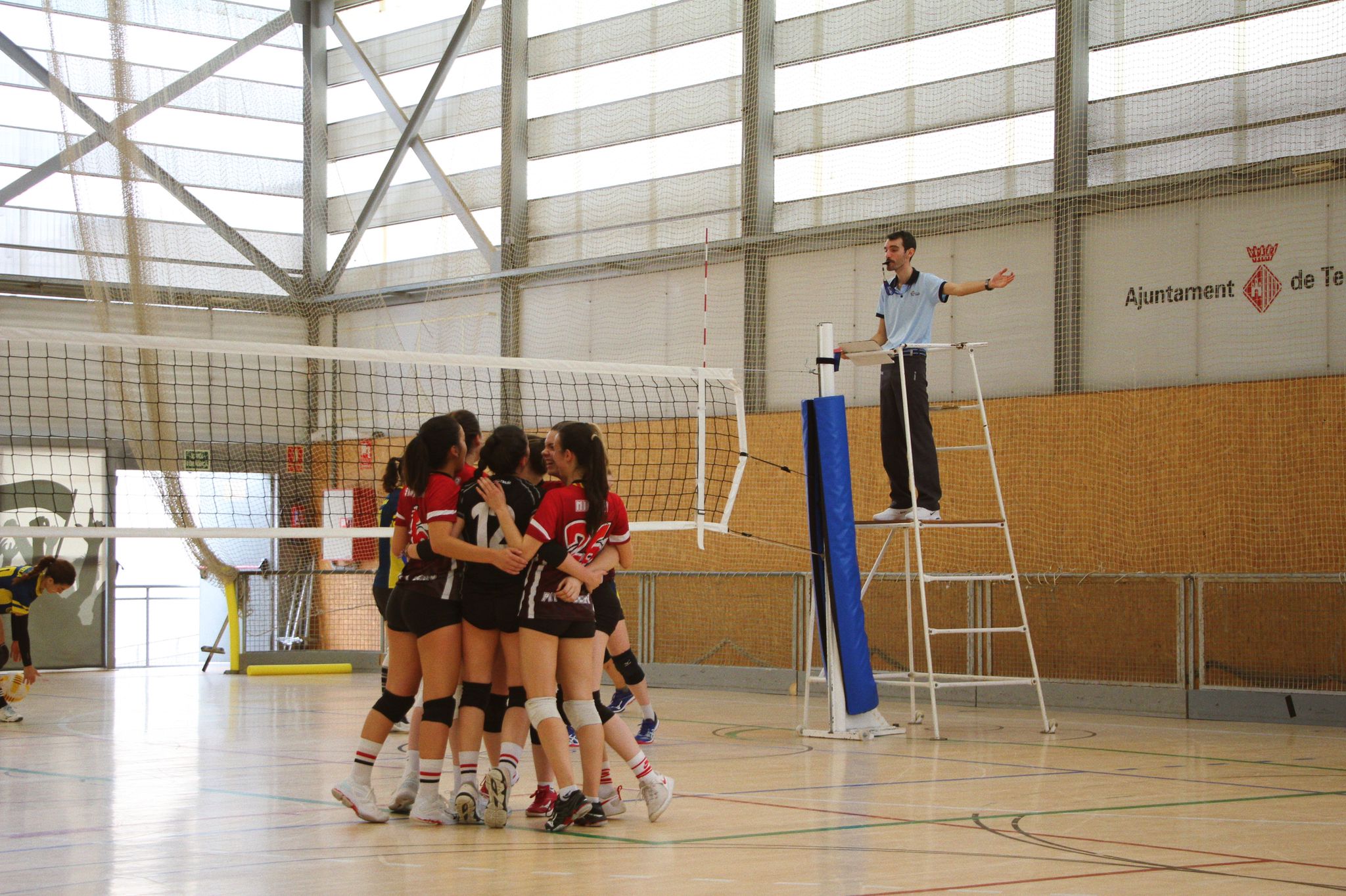 Històric ascens de l'equip femení del CV Terrassa