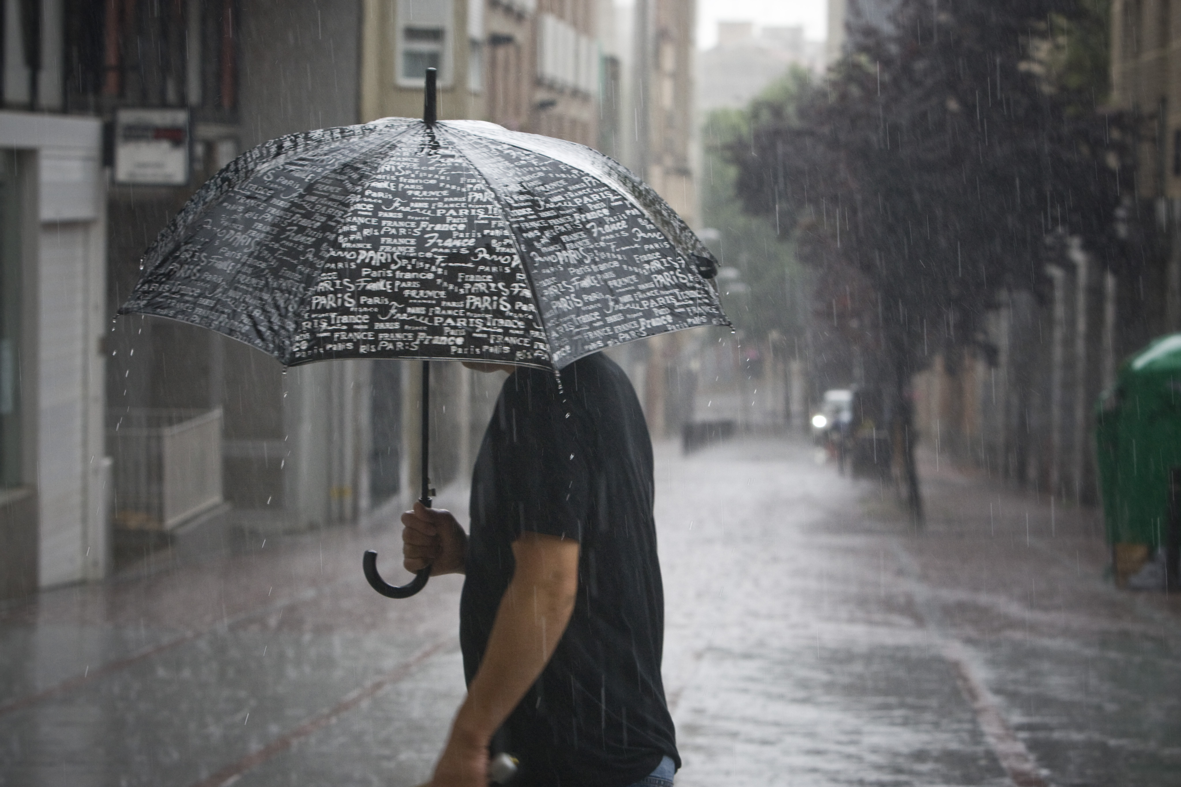 Cel gris i pluja abundant