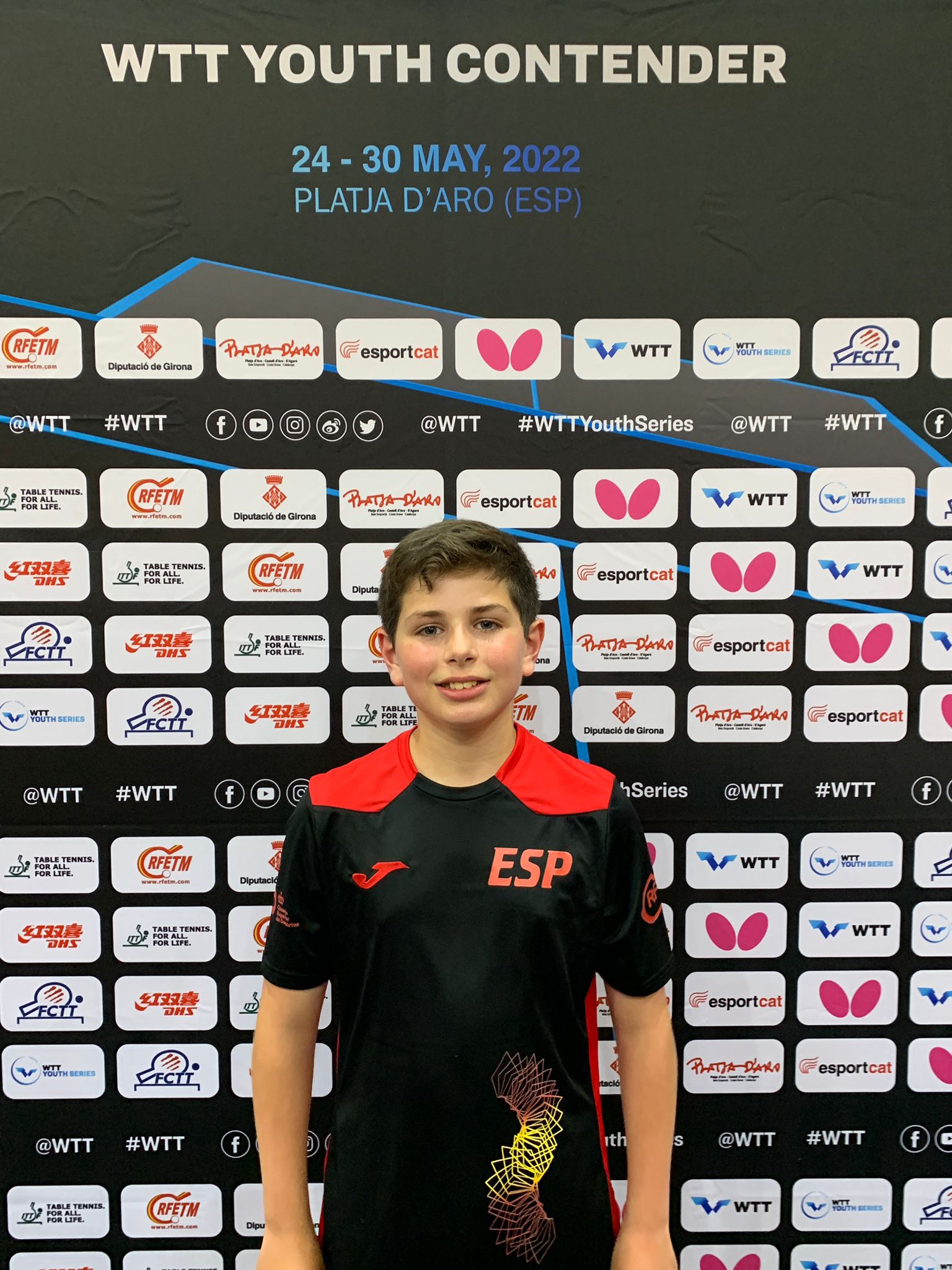 Roc Gibert competeix en el circuit mundial de tennis taula