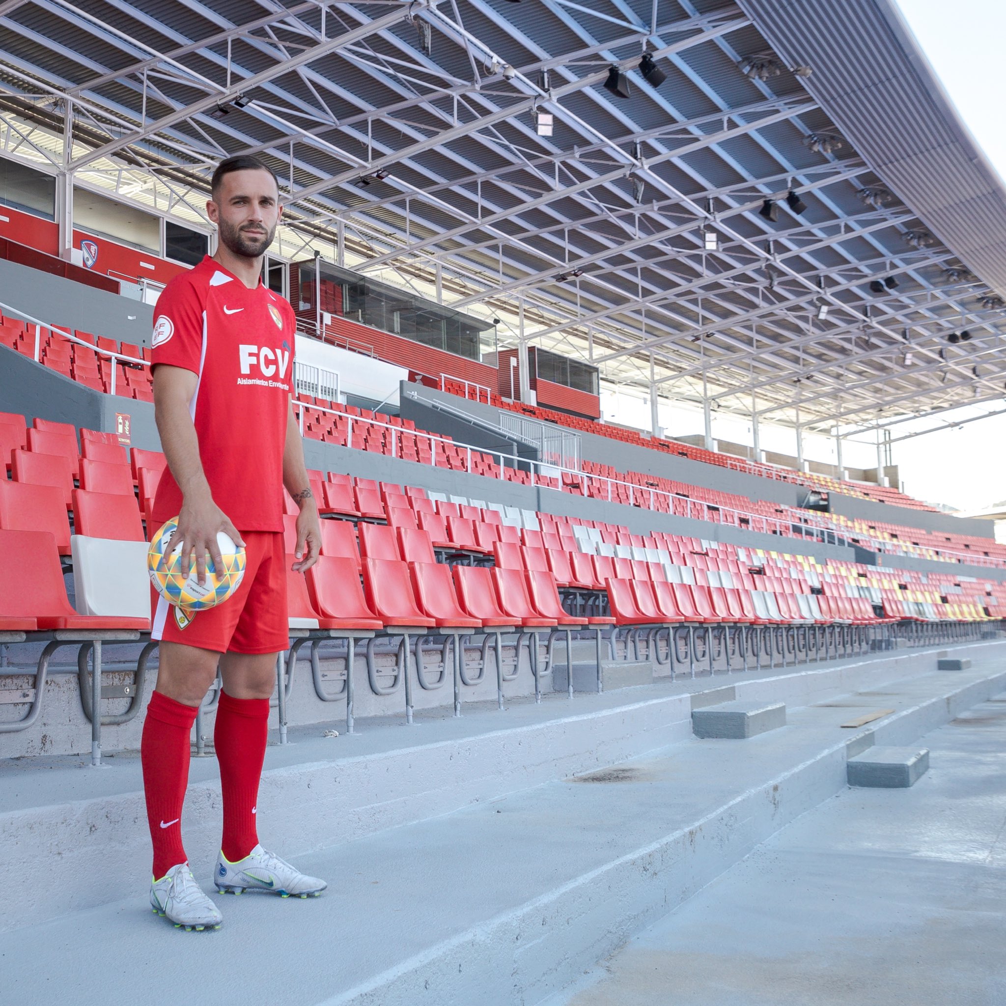 El Terrassa FC fa oficial el fitxatge de David Jiménez