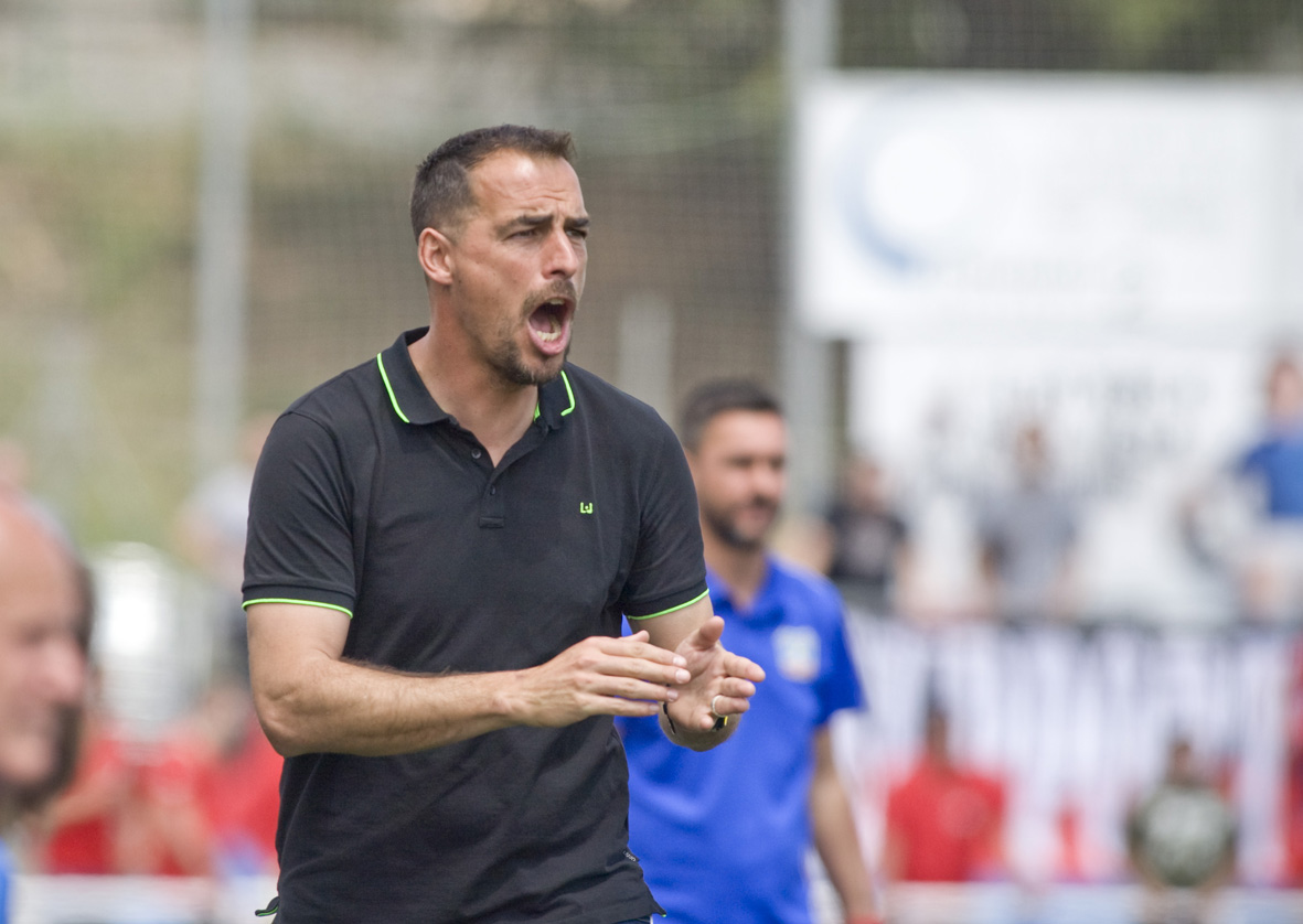 El Terrassa FC negocia el fitxatge d'Óscar Vacas