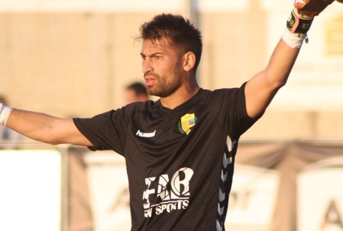 El Terrassa FC pot tancar els fitxatges de Marcos Pérez i John Neeskens