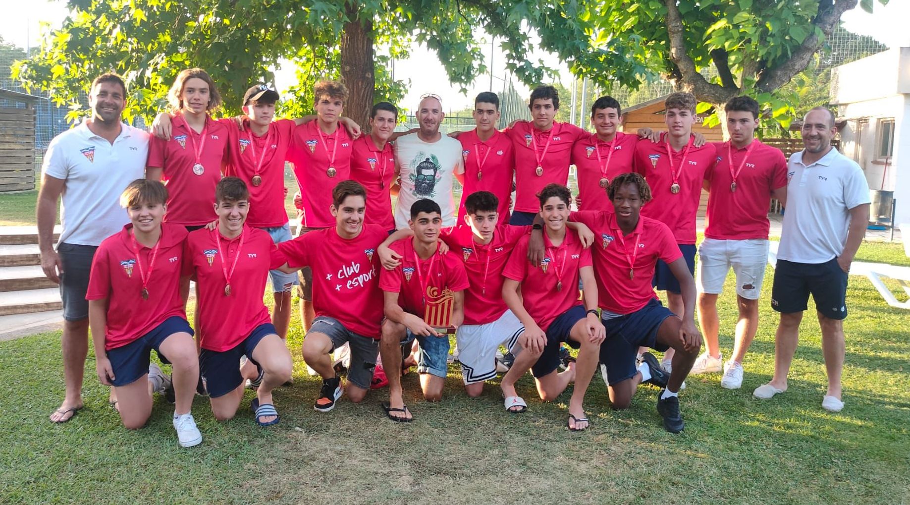El cadet masculí de waterpolo, bronze al Campionat de Catalunya