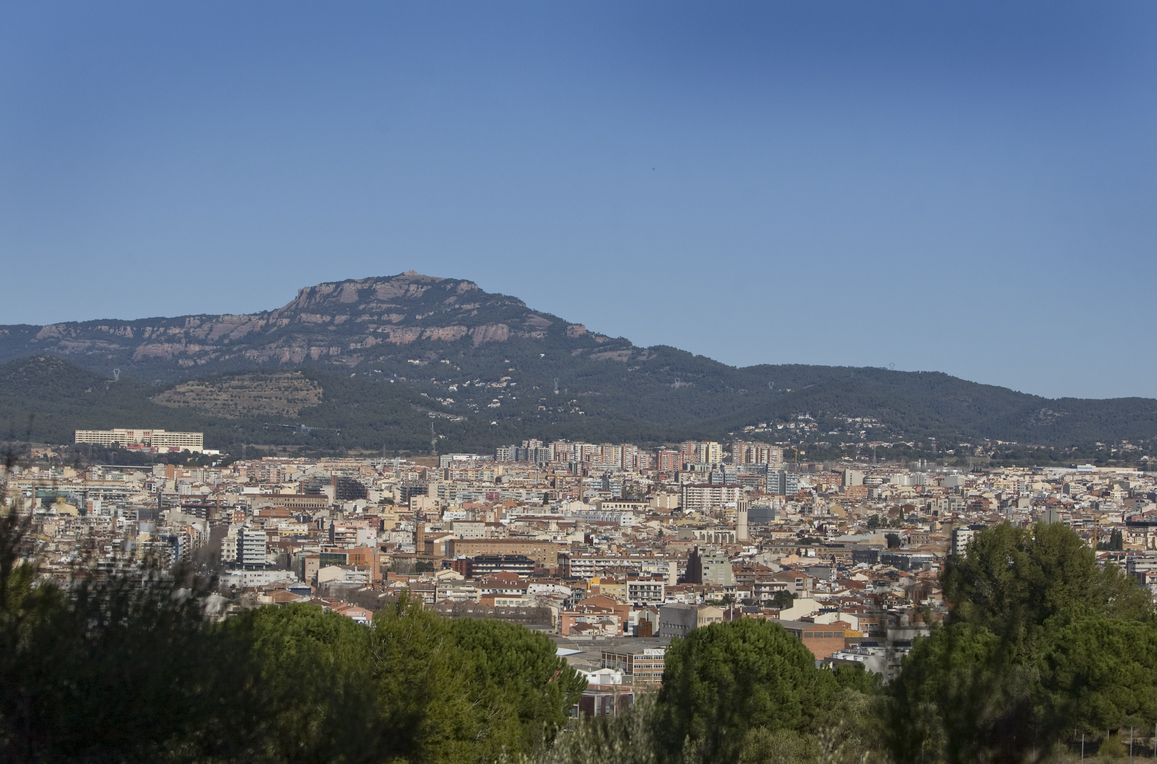 Un dimarts amb cel radiant