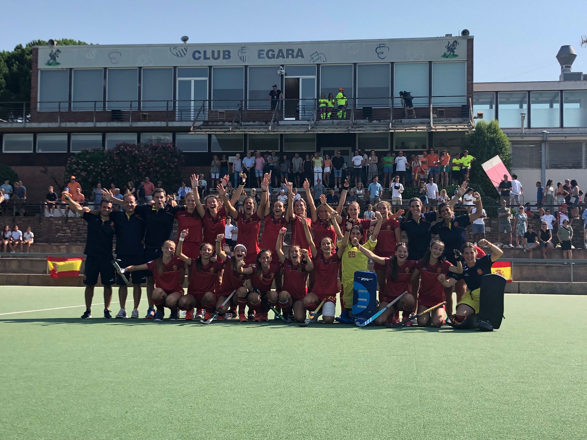 La selecció femenina sub-16, a la final