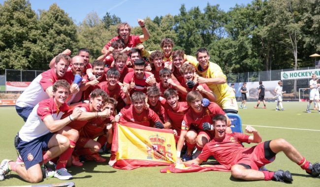 La selecció masculina sub-18 de hockey guanya el 8 Nacions