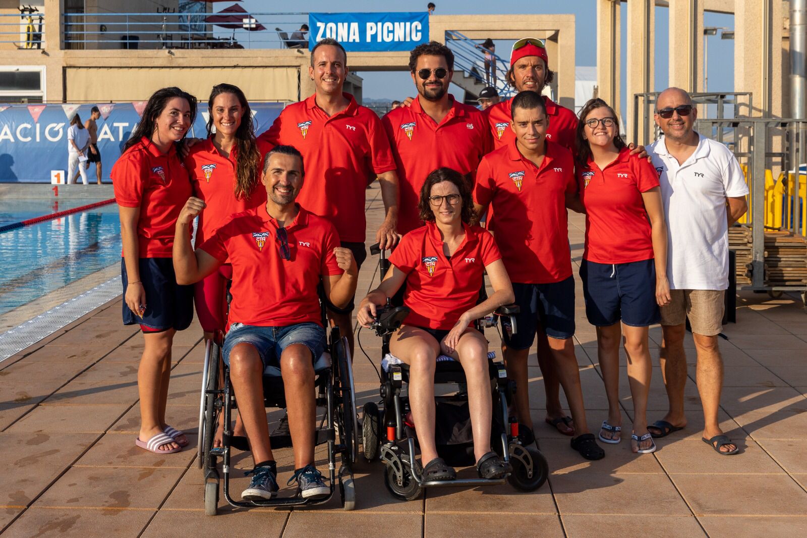 El CN Terrassa es penja nou medalles en el campionat català de natació adaptada