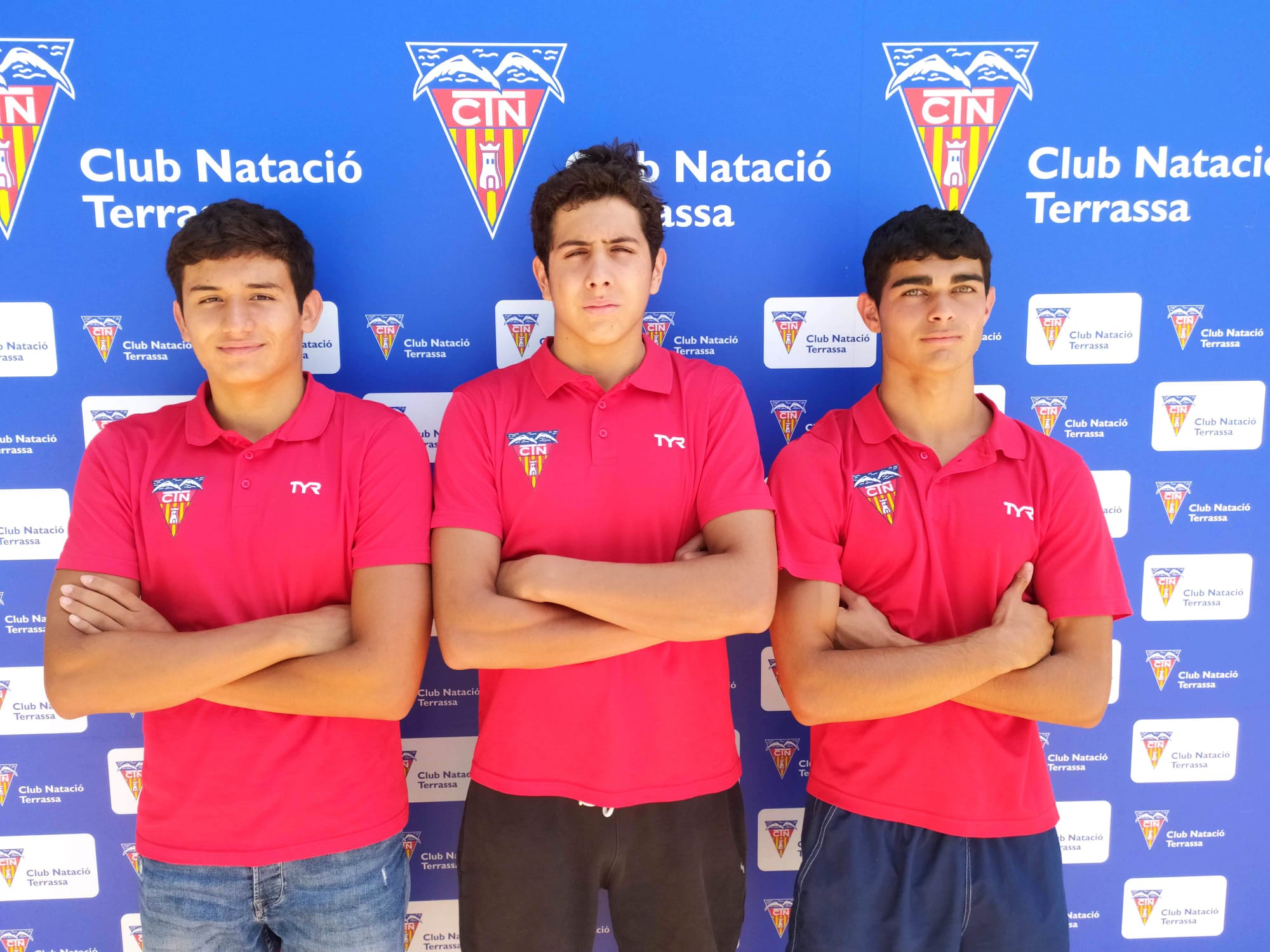 Tres cadets del CN Terrassa, amb la selecció espanyola de waterpolo