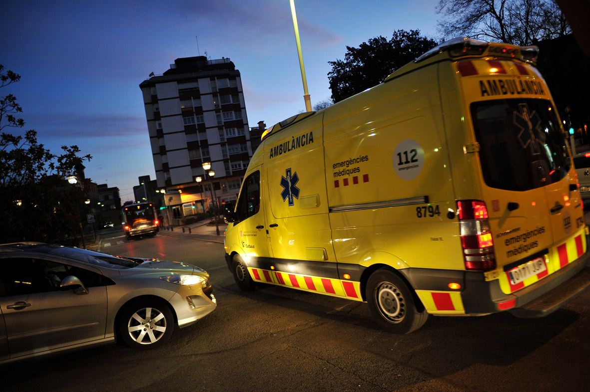 Rescaten una dona gran per una finestra a Terrassa