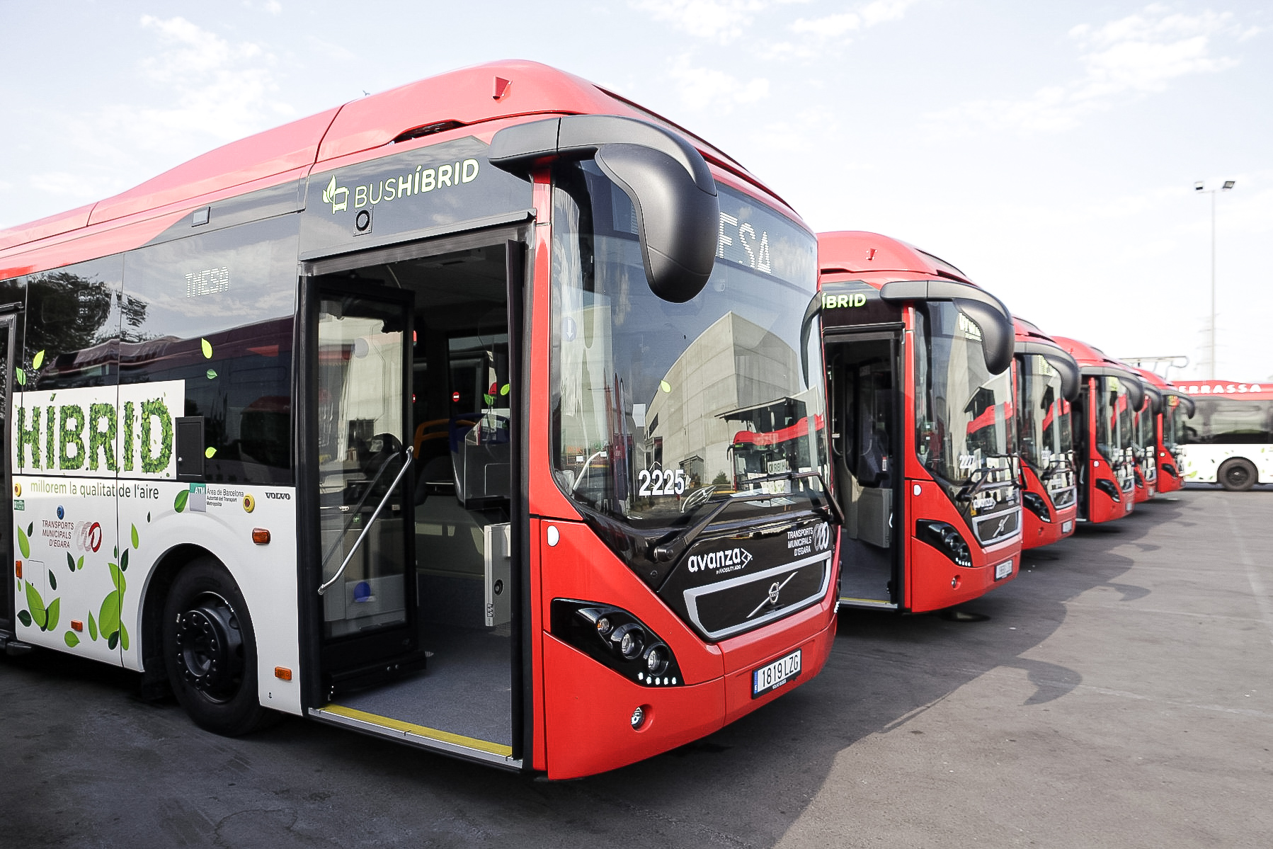 La flota d’autobusos urbans de Terrassa incorpora 12 vehicles híbrids