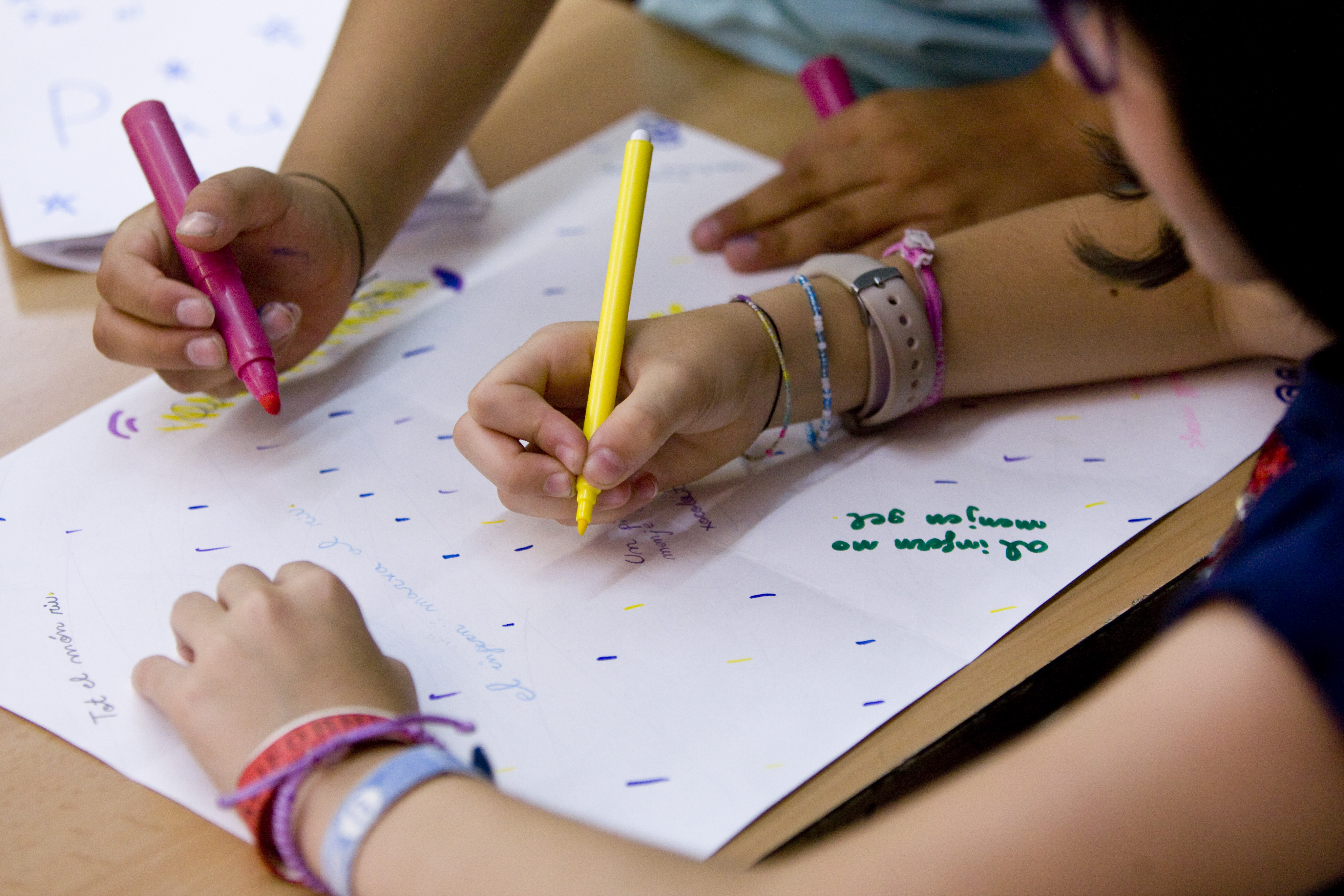 Gairebé 20.000 alumnes d'infantil i primària tornen a classe