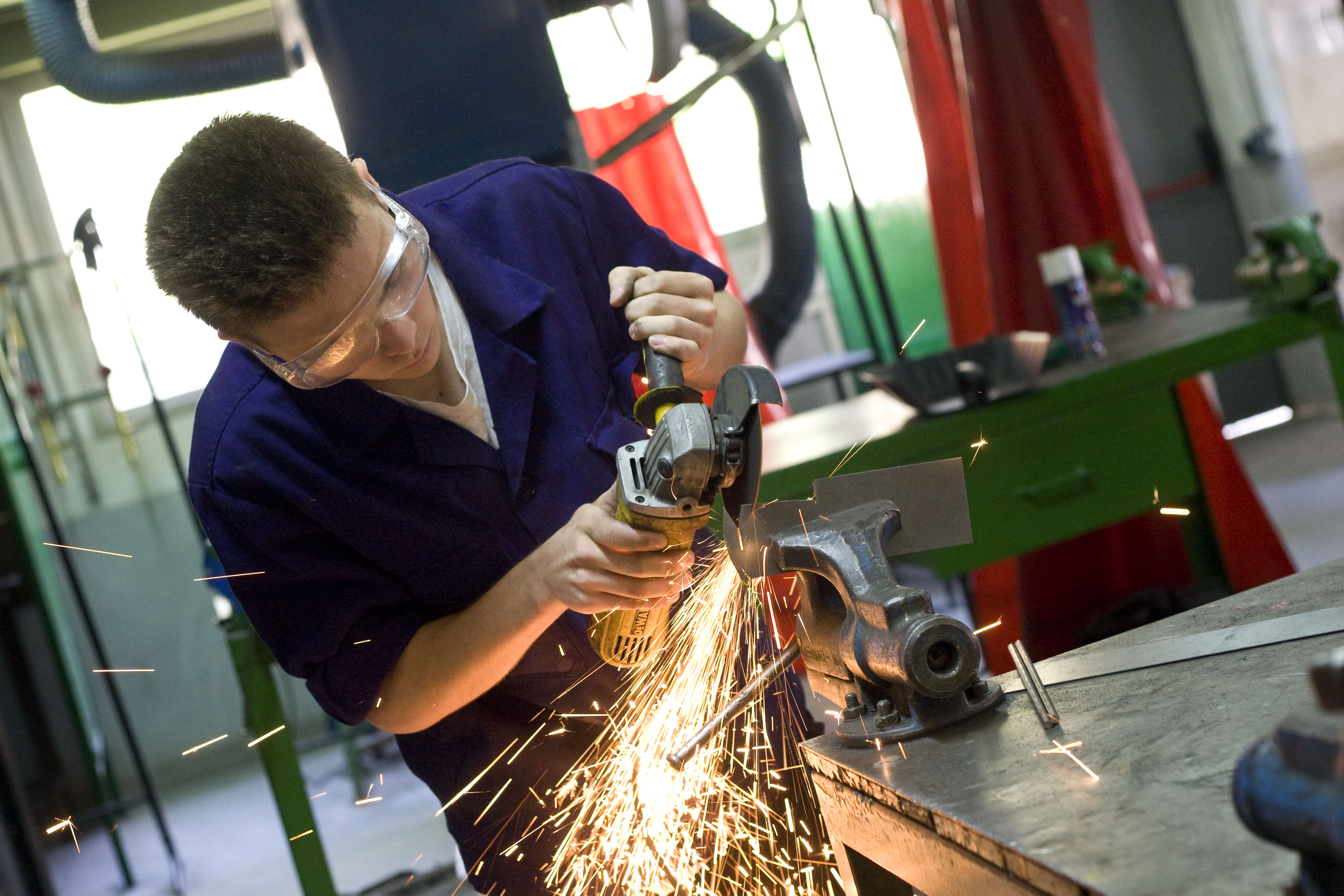 Més de 18 mil alumnes d'ESO, batxillerat i FP tornen a classe