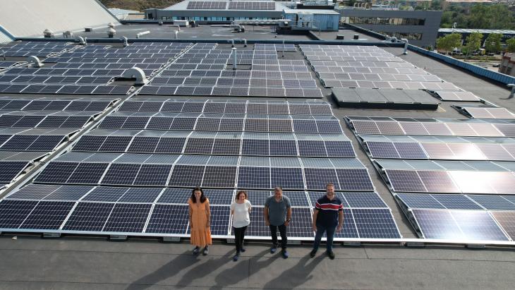 Kern Pharma instal·la més de 2.000 plaques solars a la seva seu de Terrassa