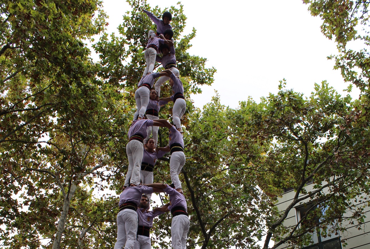 Els Minyons tornen a descarregar un castell de nou a Sants