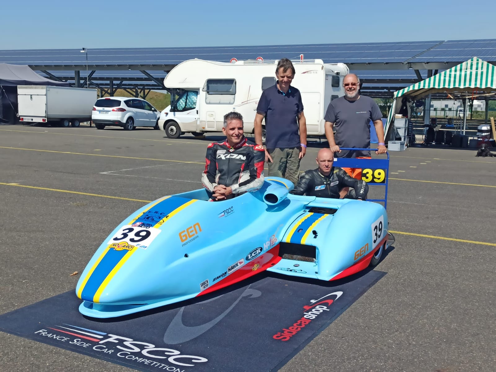 Joaquim Fenoy triomfa al campionat francès de sidecar