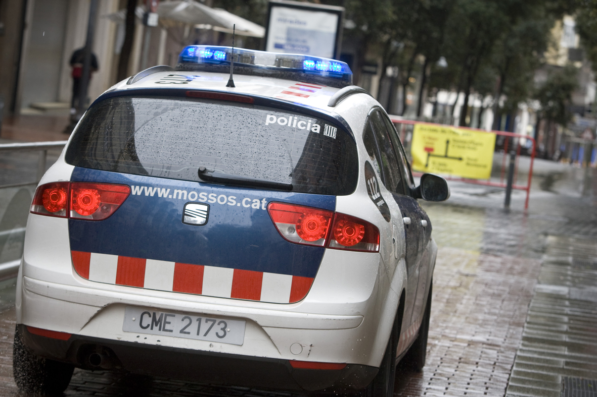 Detinguda una veïna de Rubí per estafar més de 74.000 euros a entitats bancàries