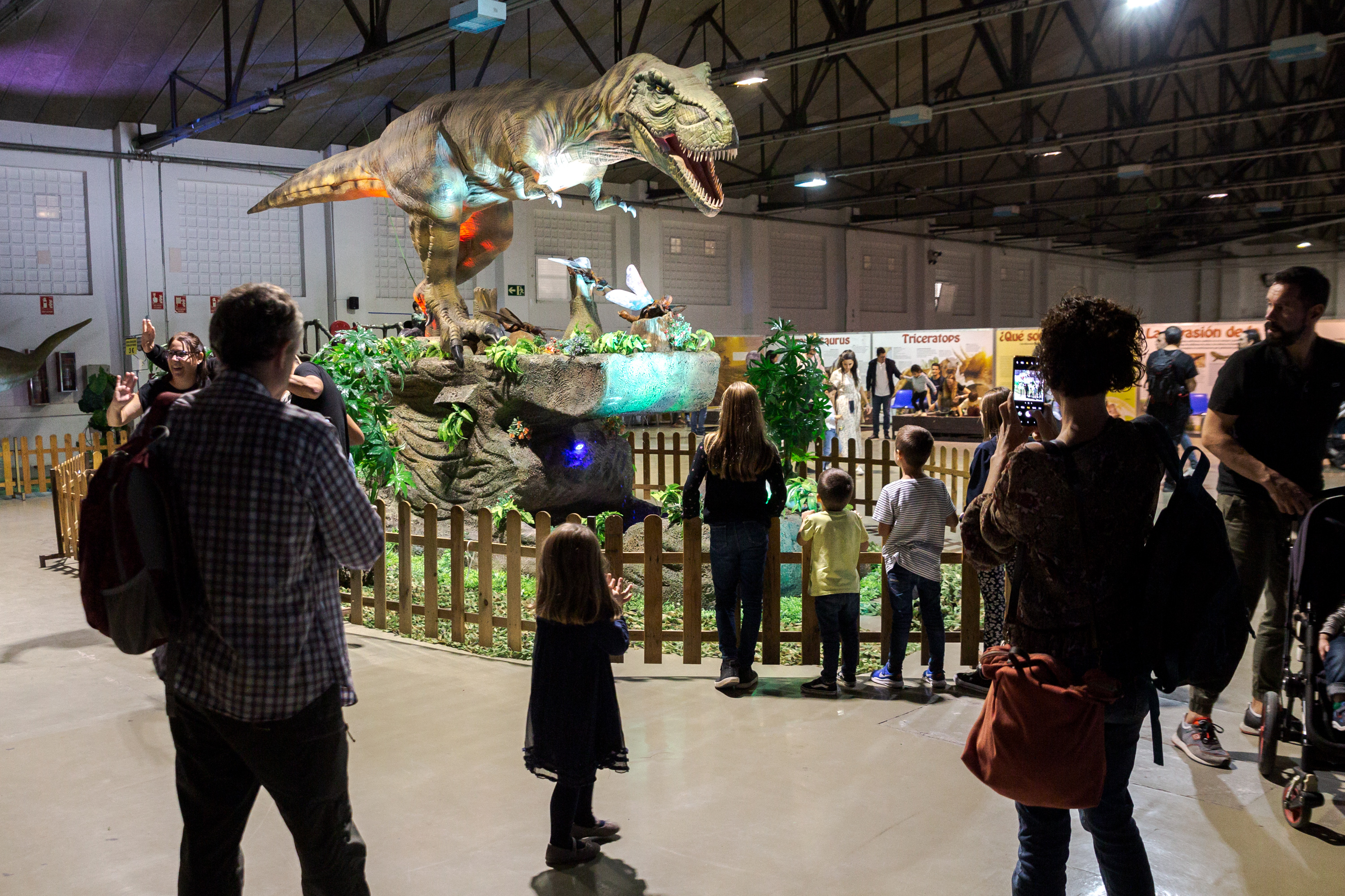 Terrassa visita els dinosaures de la prehistòria