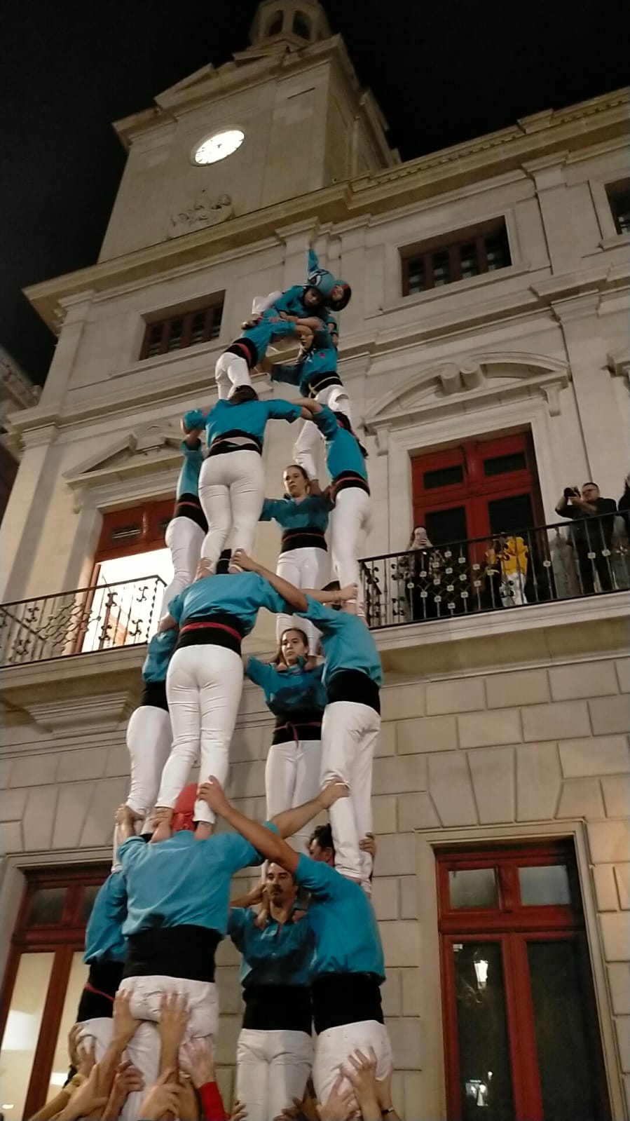 Els Castellers de Terrassa completen una bona actuació de castells de set a la diada dels Xiquets de Reus