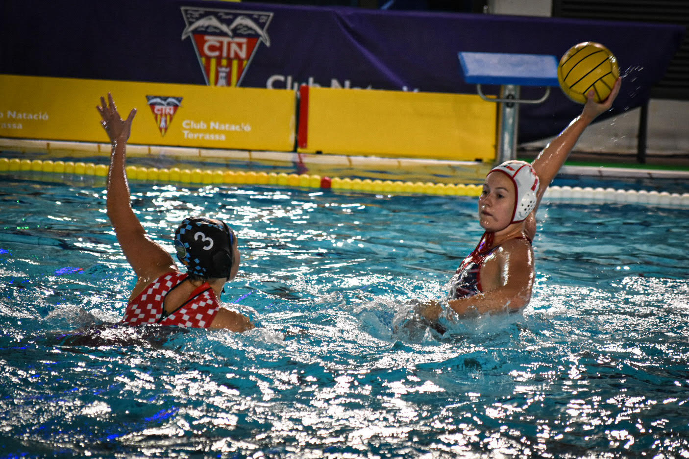 El CN Terrassa femení goleja el CN Rubí