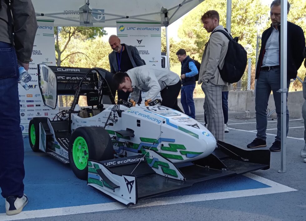 Circontrol ajuda l'equip ecoRacing de la UPC a millorar el seu bòlid elèctric