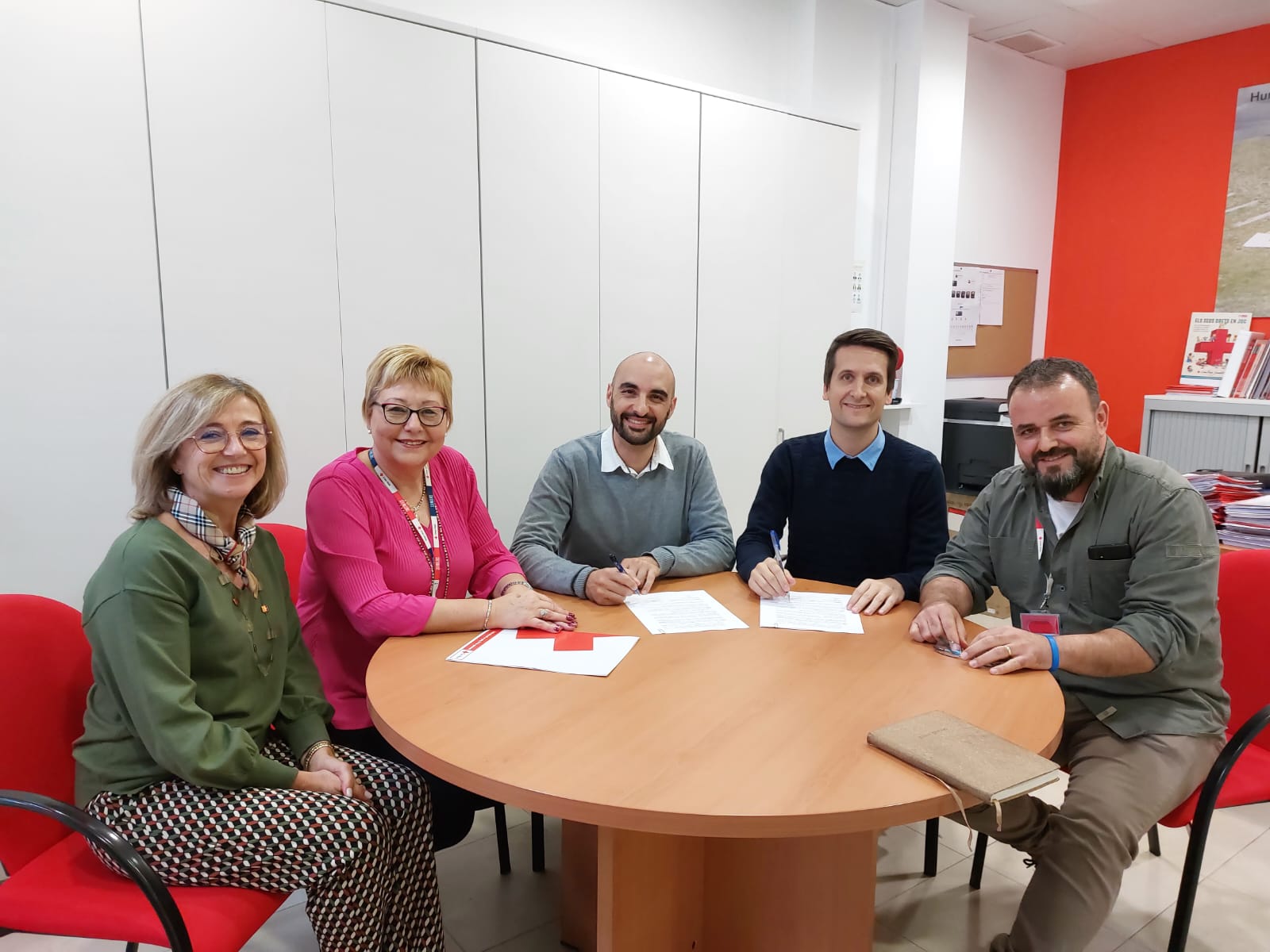 Aliança entre Vytrus i Creu Roja per a l'acompanyament socioeducatiu