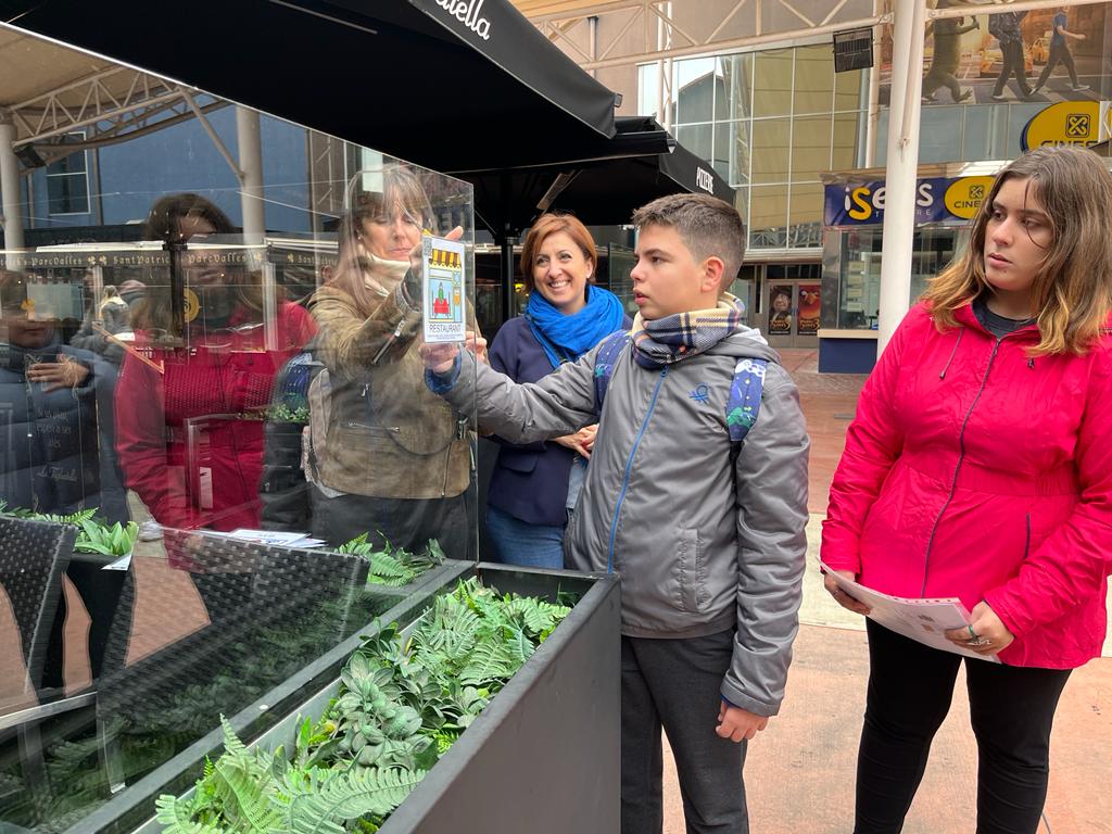 Parc Vallès incorpora pictogrames per facilitar l'accessibilitat als seus establiments