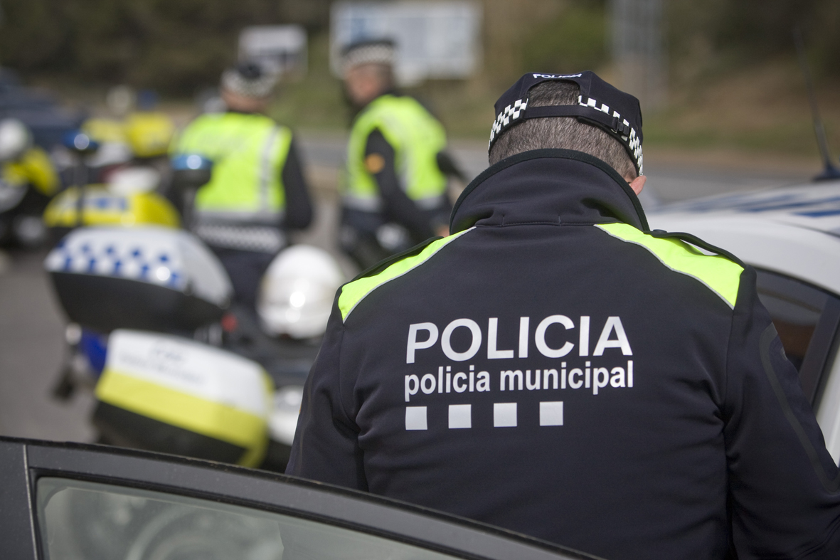 Enxampats quan intentaven entrar de nit en un local de Terrassa