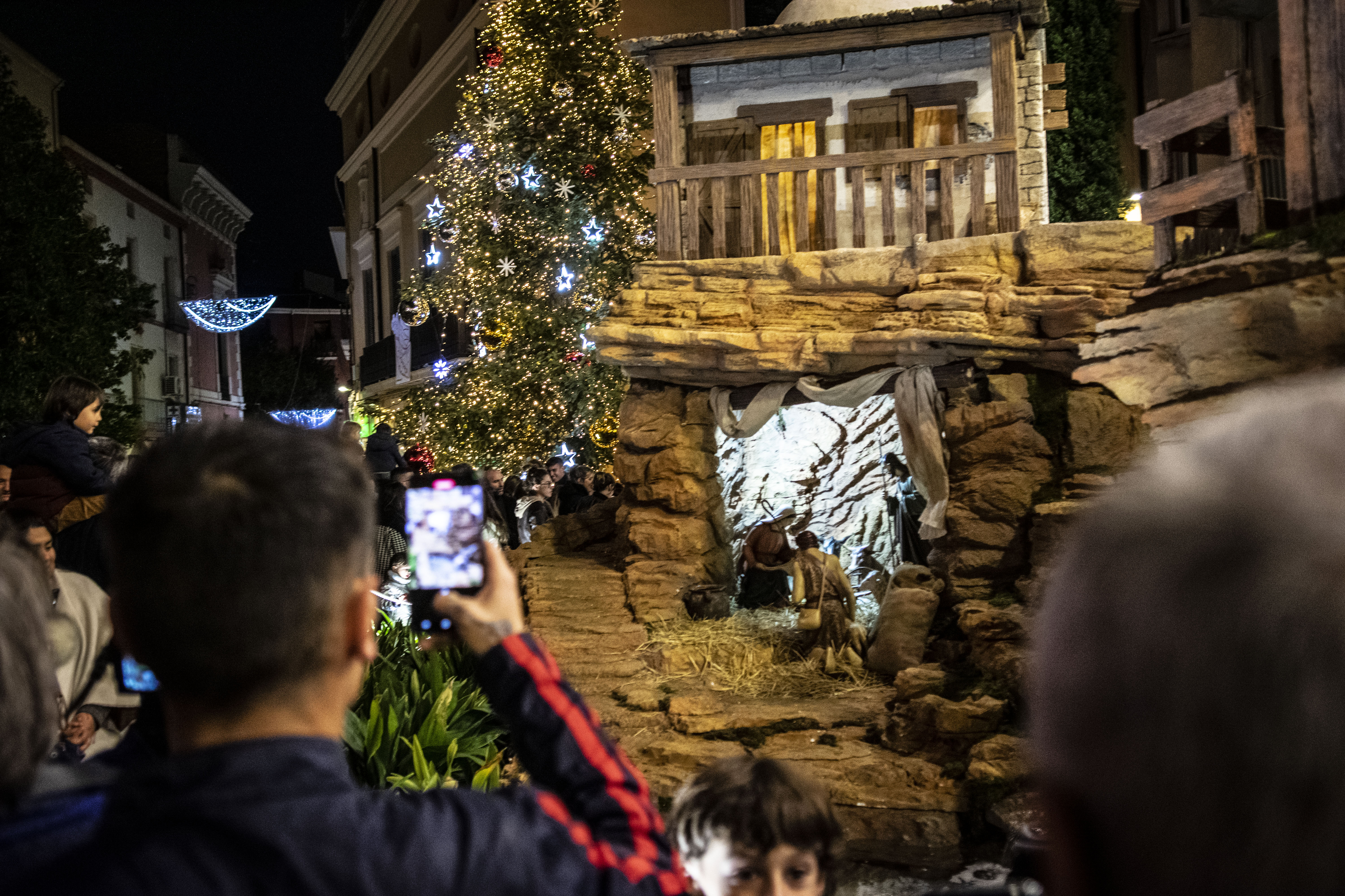 Quatre denunciats per intentar robar figures del pessebre de Terrassa