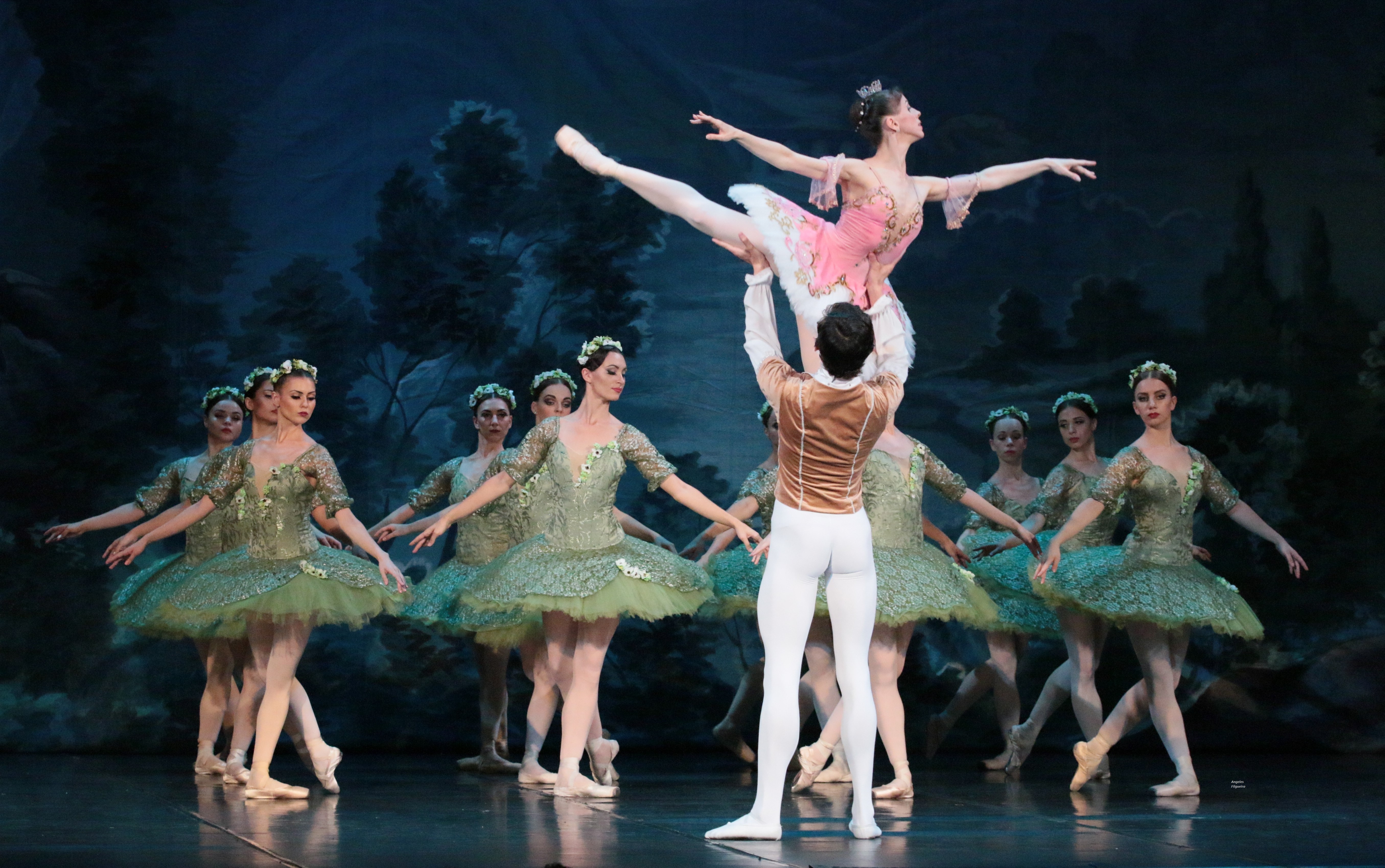 Pessebre vivent de Mans Unides Terrassa a la Seu d'Ègara - 