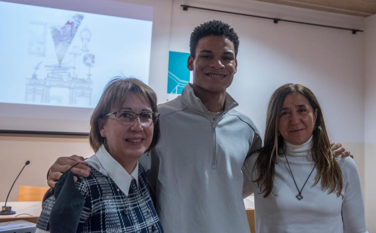 L'escola El Cim convoca els Premis de Conte i Il·lustració