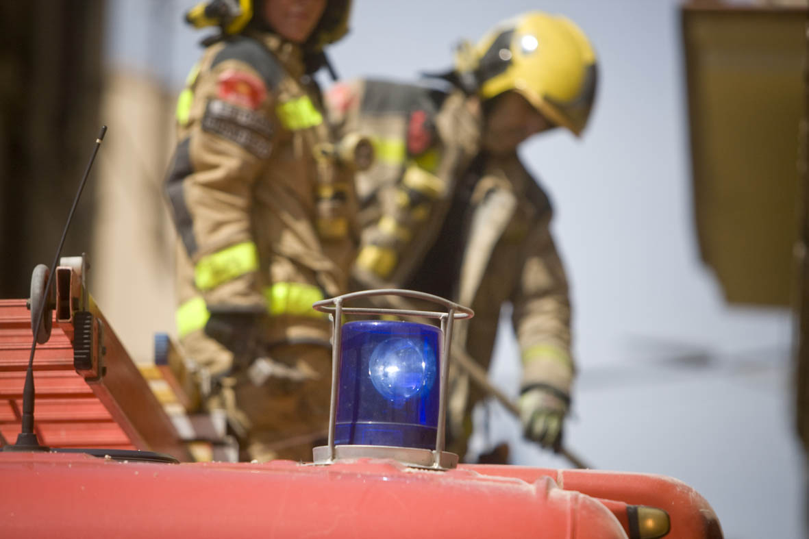 L'incendi d'una assecadora intoxica una persona a Terrassa
