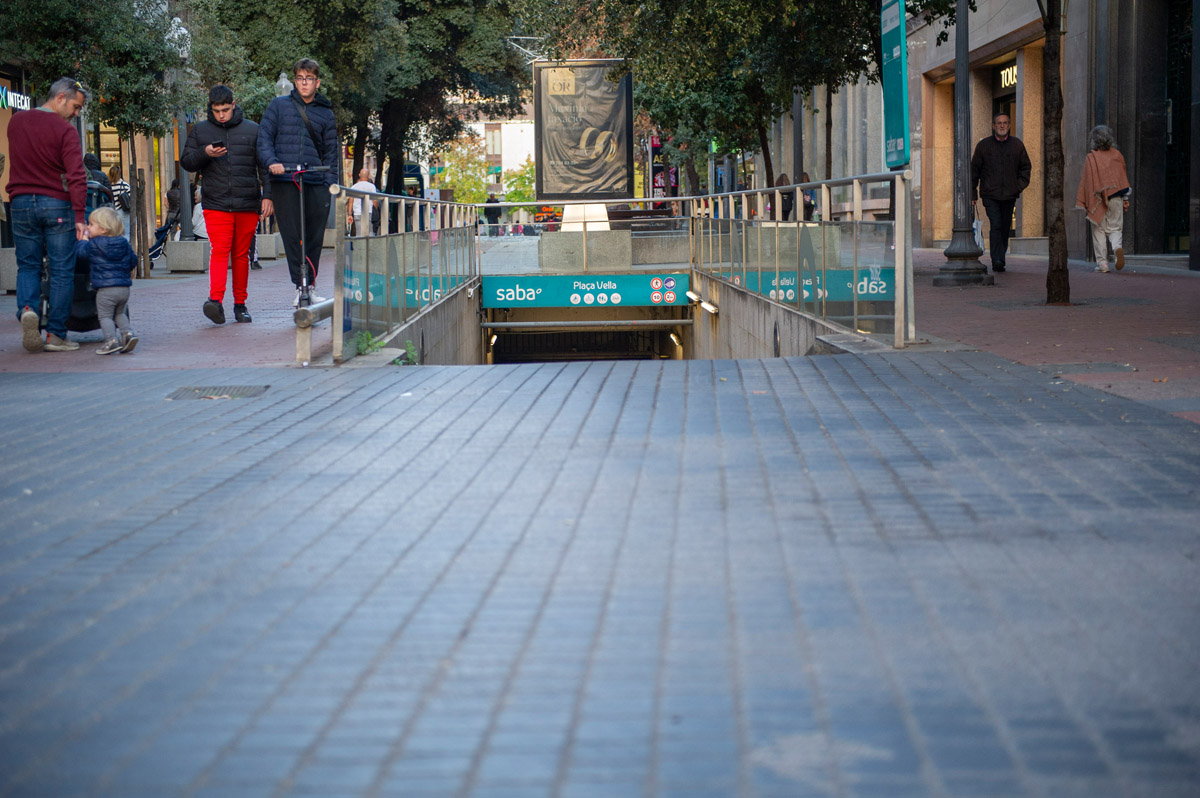 Canvi de sentit en un dels carrers més cèntrics de Terrassa