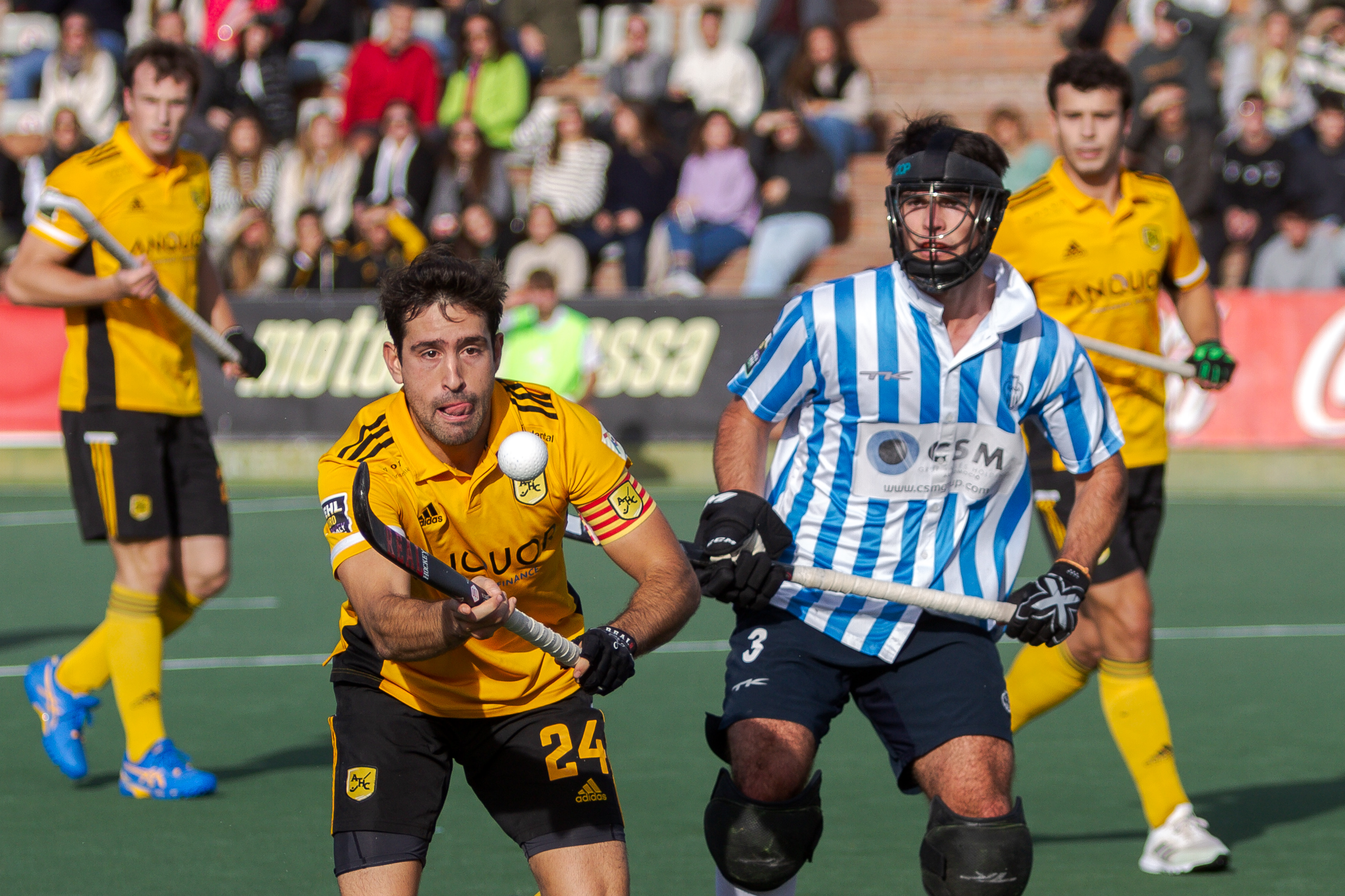 Una primera volta irregular a la lliga de hockey