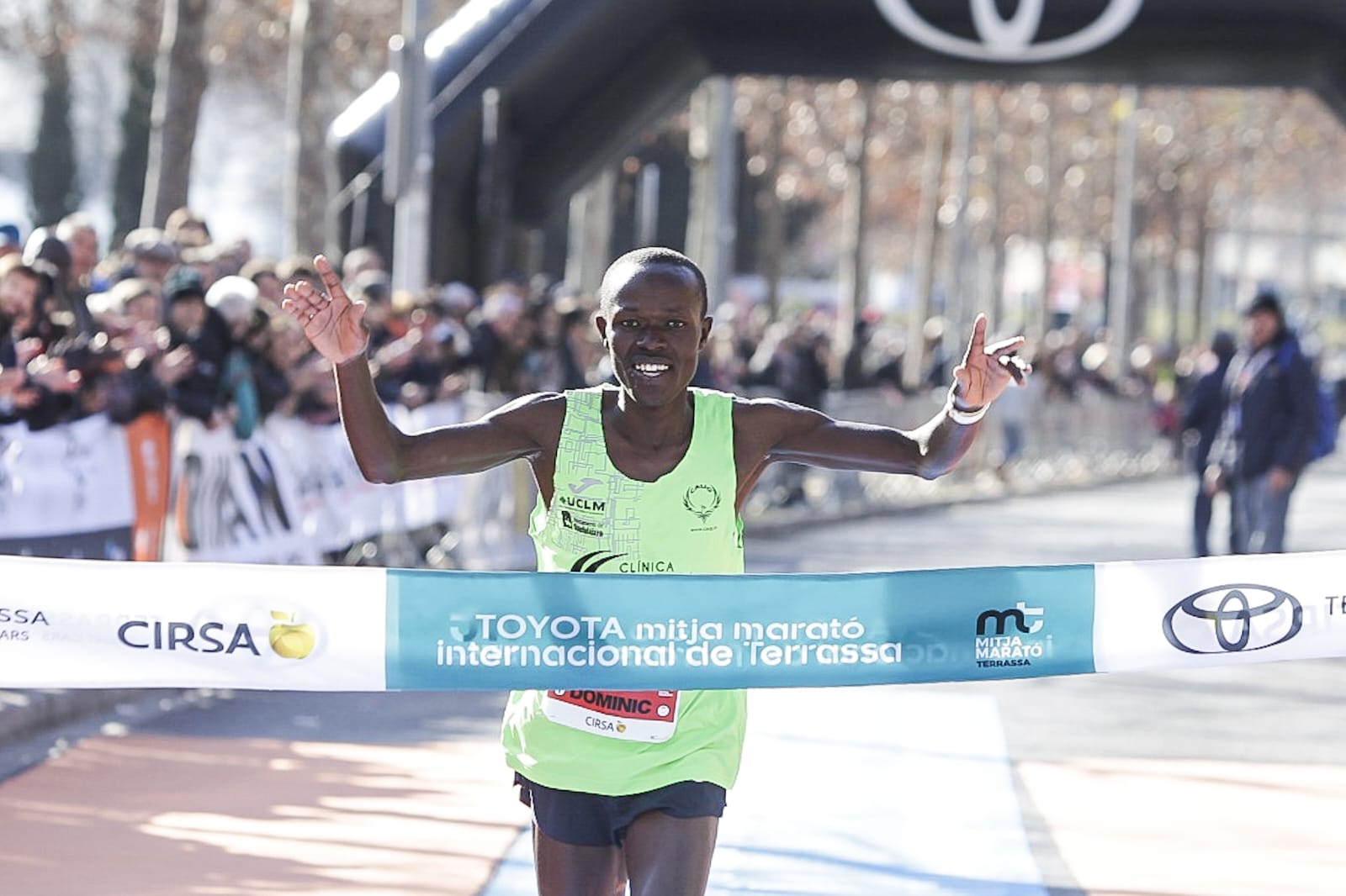 Kipkirui i Jepleting guanyen en una Mitja de rècord