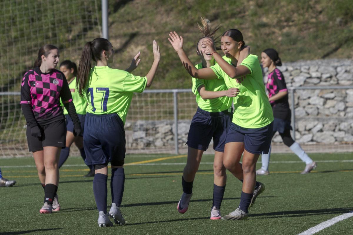 L'Associació de Terrassa guanya a la de Sabadell en la trobada nadalenca