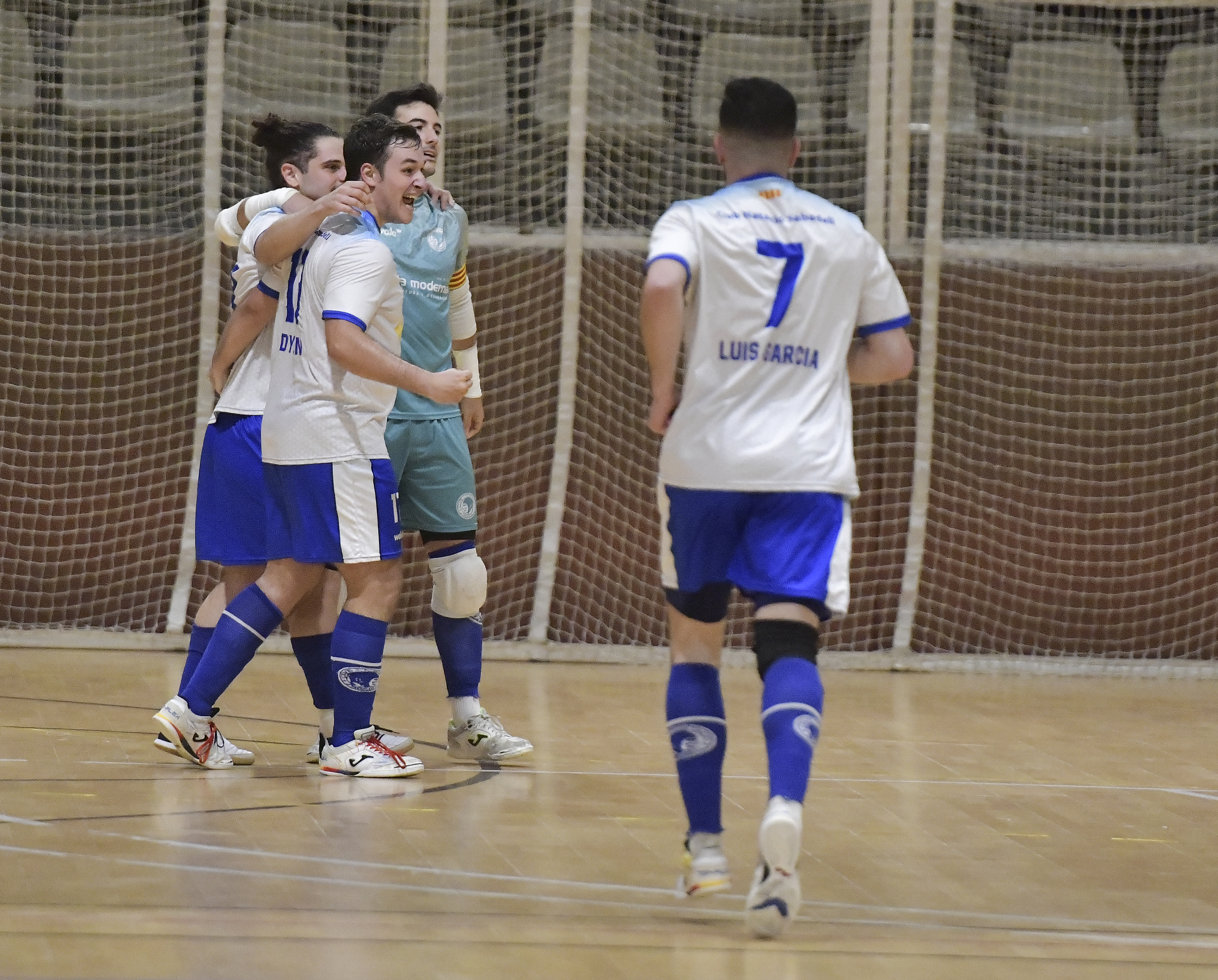 El CN Sabadell torna a guanyar i l'Escola Pia cau a Santa Coloma