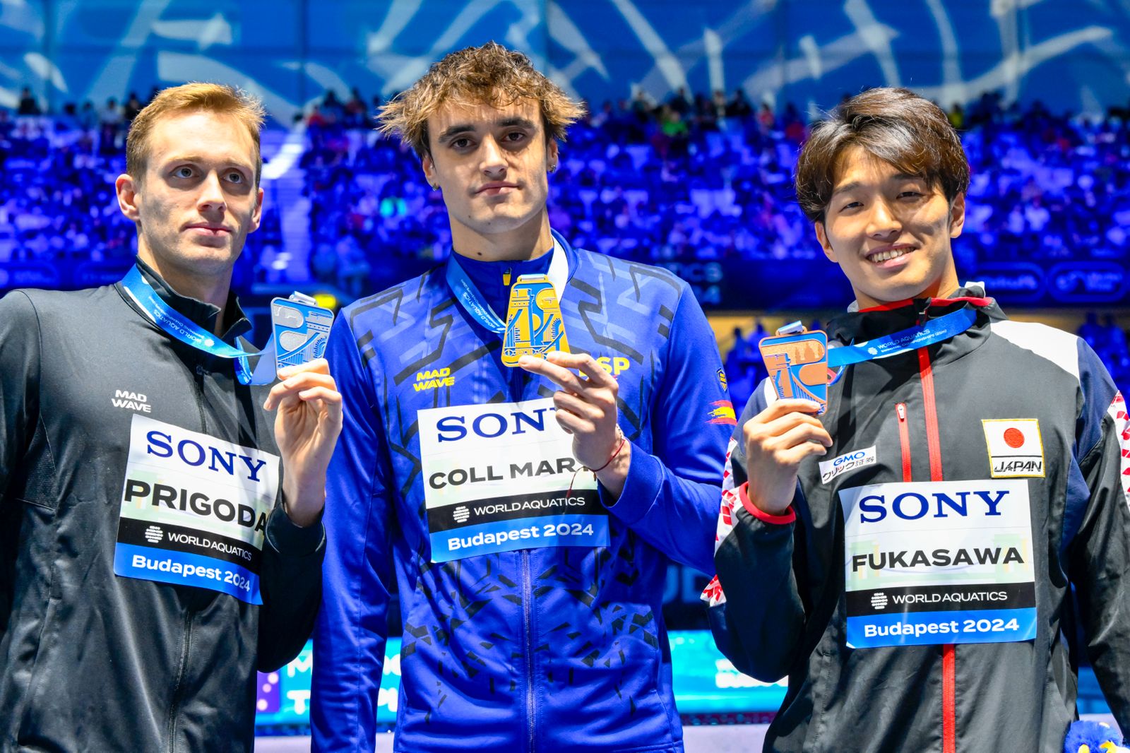 Carles Coll es penja l'or en els 200 braça del Mundial de Budapest