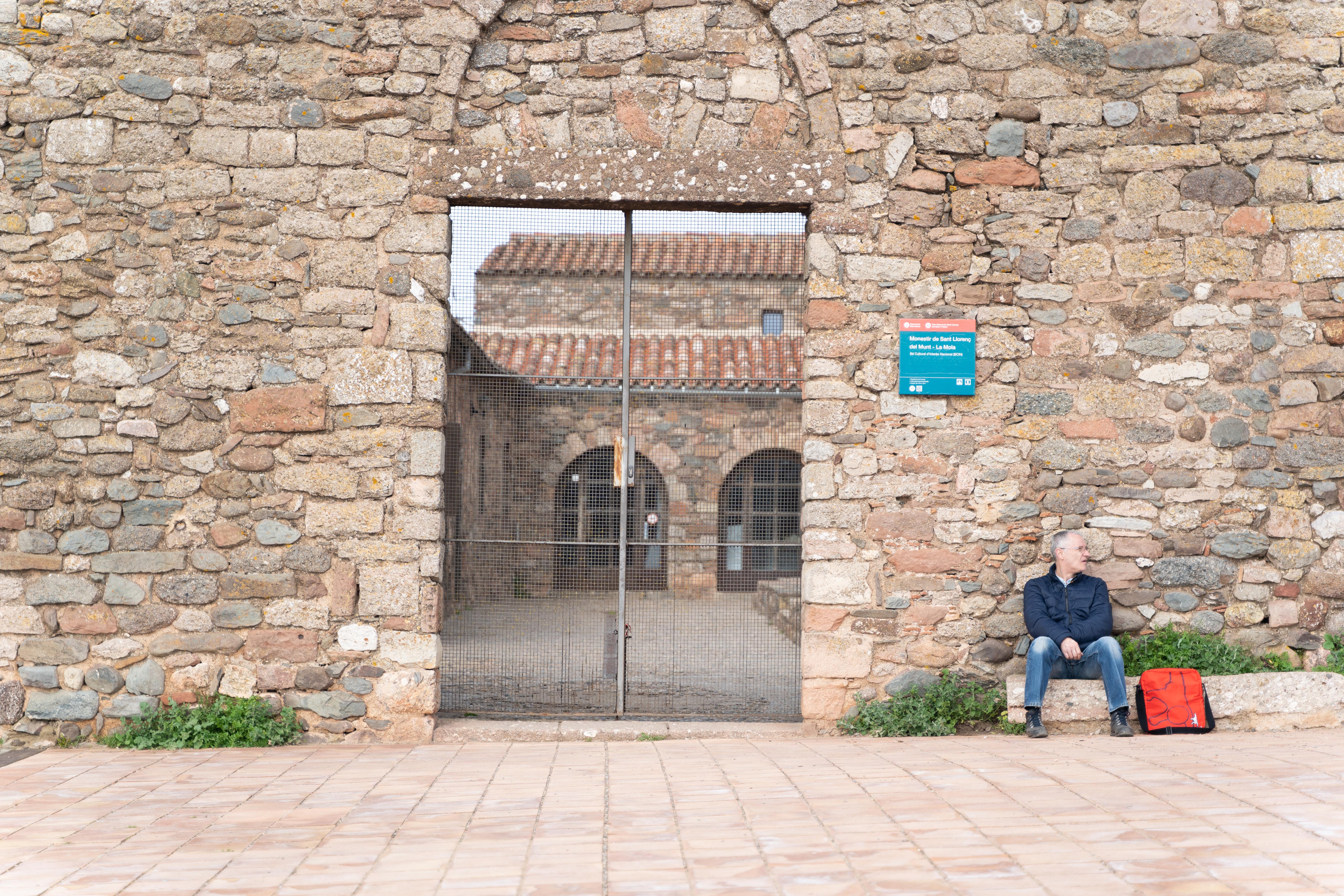 Comencen les actuacions al cim de la Mola: què s'hi està fent?