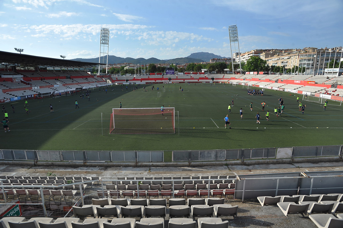Terrassa se suma als actes contra la LGTBIfòbia al futbol