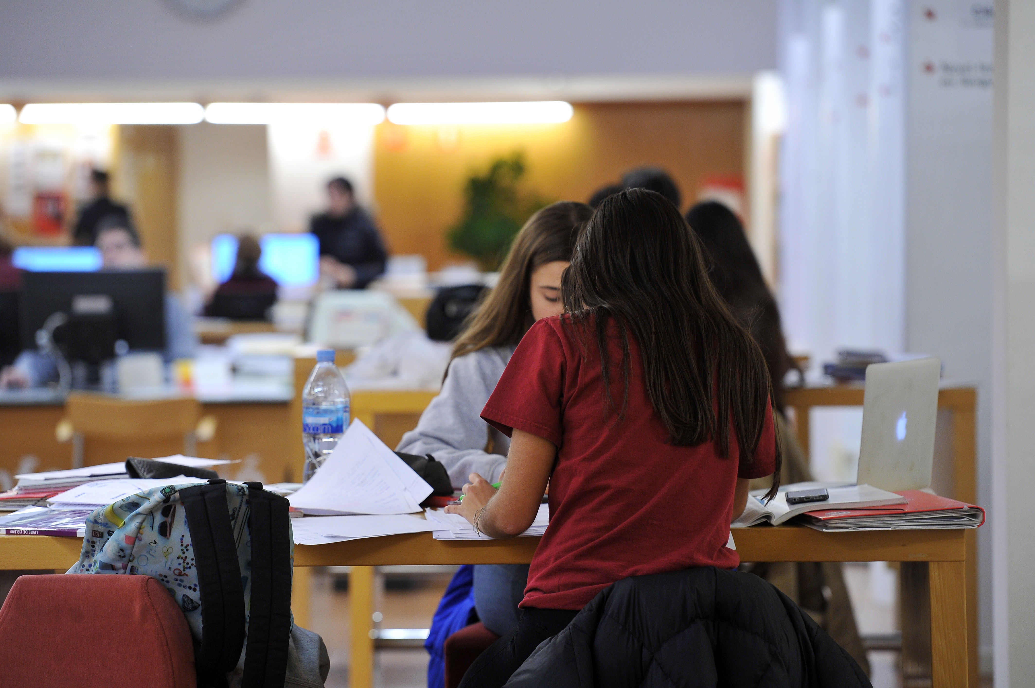 Les aules d’estudi podrien tornar a obrir pels exàmens de final de curs