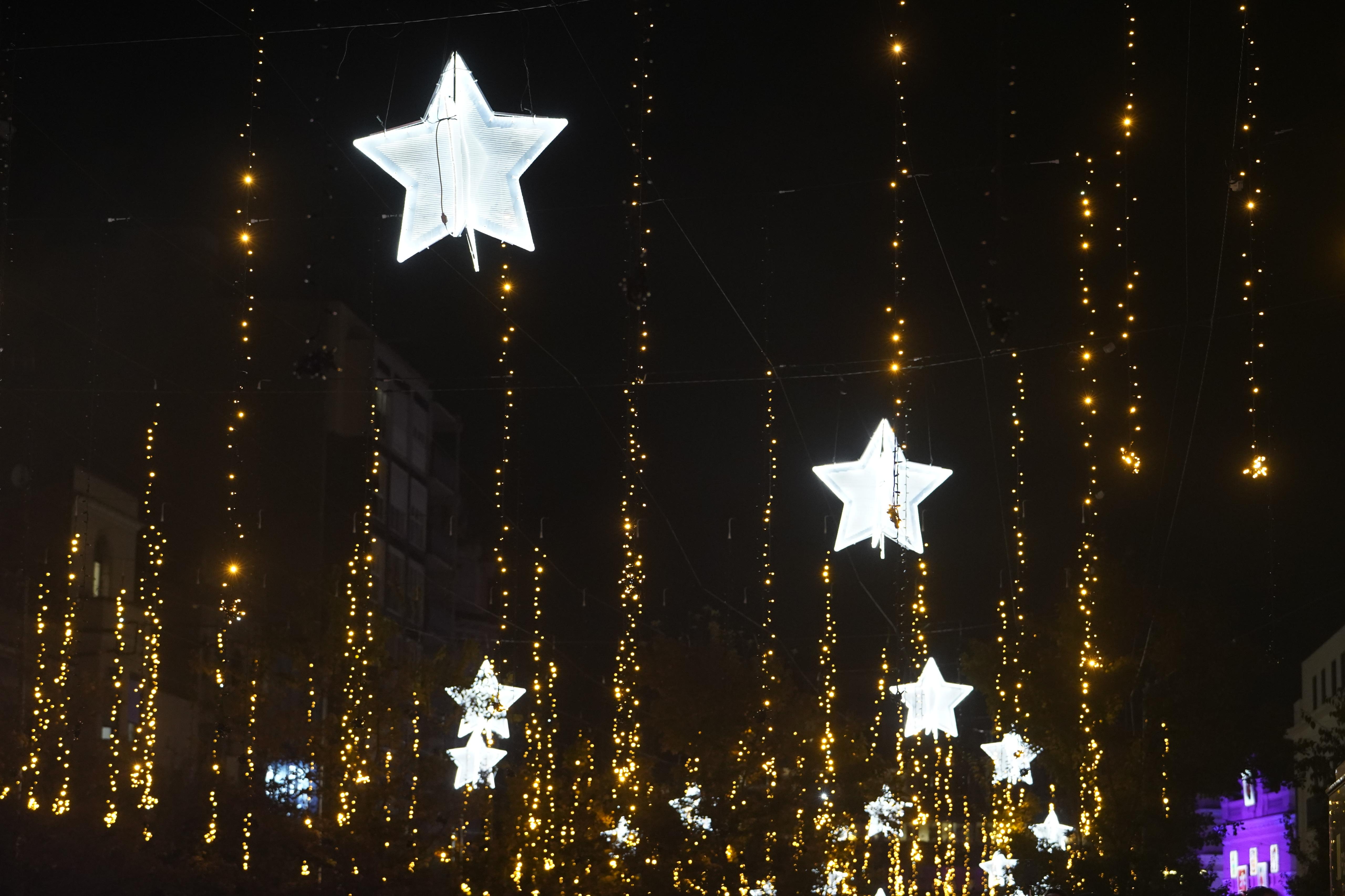 VÍDEO | Així es va viure l'encesa de llums de Nadal a Sabadell